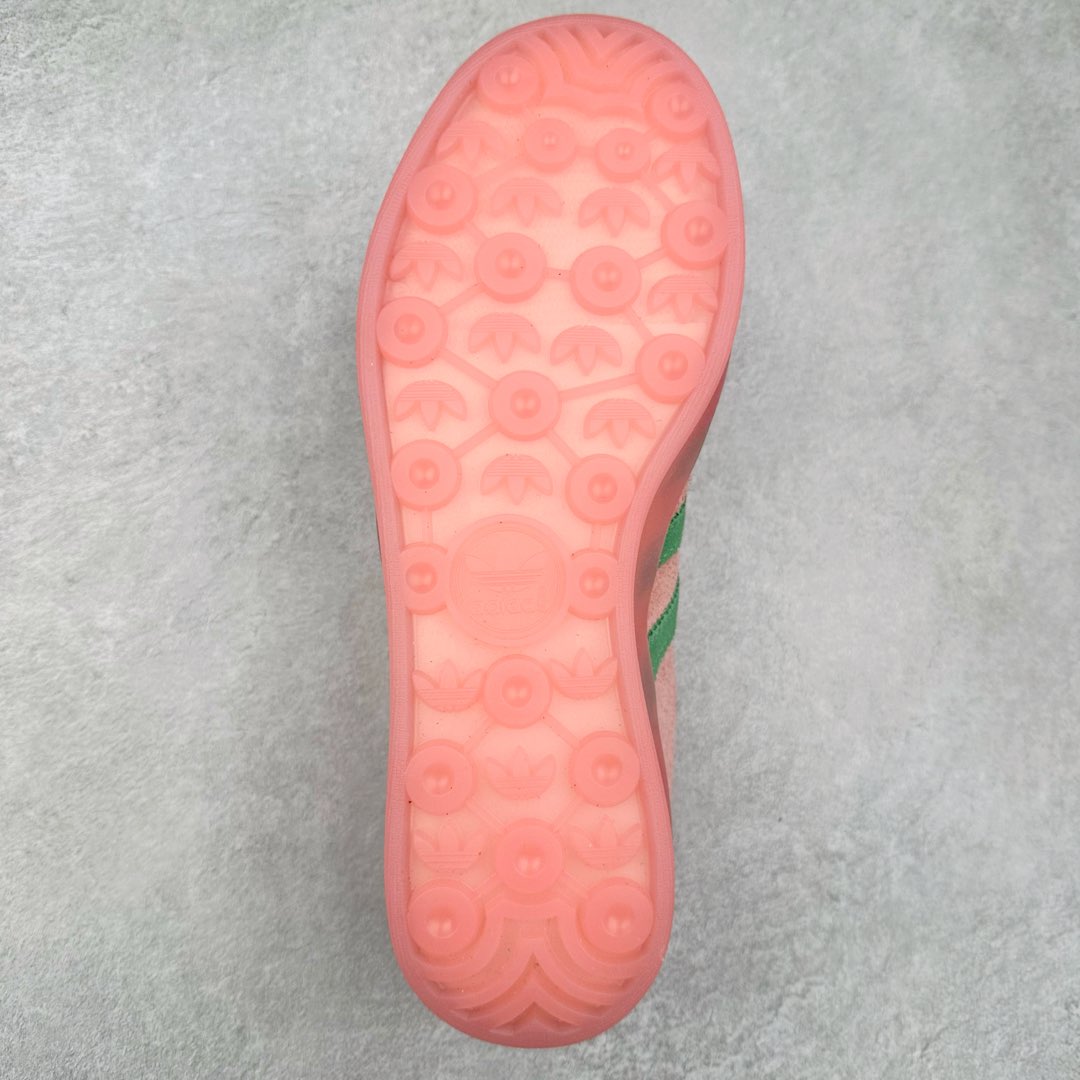 图片[9]-AD Gazelle Indoor Trainers 羚羊内训系列低帮复古百搭休闲运动德训风板鞋 90年代经典的复刻版！自60年代以足球训练鞋面世以来,Gazelle就以其经典设计席卷全球。1991年版本的复刻,再造经典Gazelle。采用皮革打造,搭配浊色细节,让这款经典更加简约。尺码：36 36⅔ 37⅓ 38 38⅔ 39⅓ 40 40⅔ 41⅓ 42 42⅔ 43⅓ 44 45-选品中心