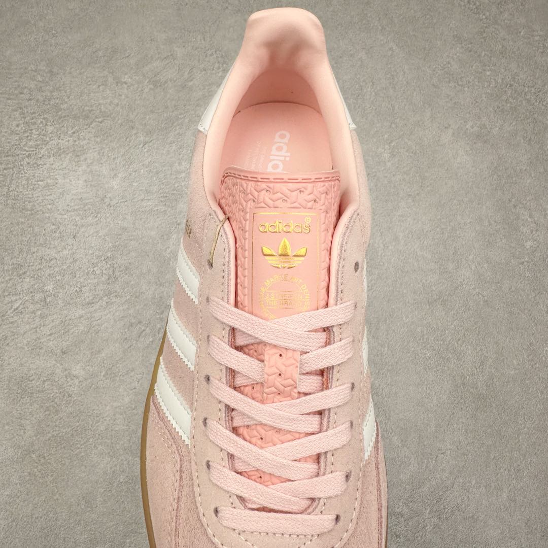 图片[5]-AD Gazelle Indoor Trainers 羚羊内训系列低帮复古百搭休闲运动德训风板鞋 90年代经典的复刻版！自60年代以足球训练鞋面世以来,Gazelle就以其经典设计席卷全球。1991年版本的复刻,再造经典Gazelle。采用皮革打造,搭配浊色细节,让这款经典更加简约。尺码：36 36⅔ 37⅓ 38 38⅔ 39⅓ 40 40⅔ 41⅓ 42 42⅔ 43⅓ 44 45-选品中心