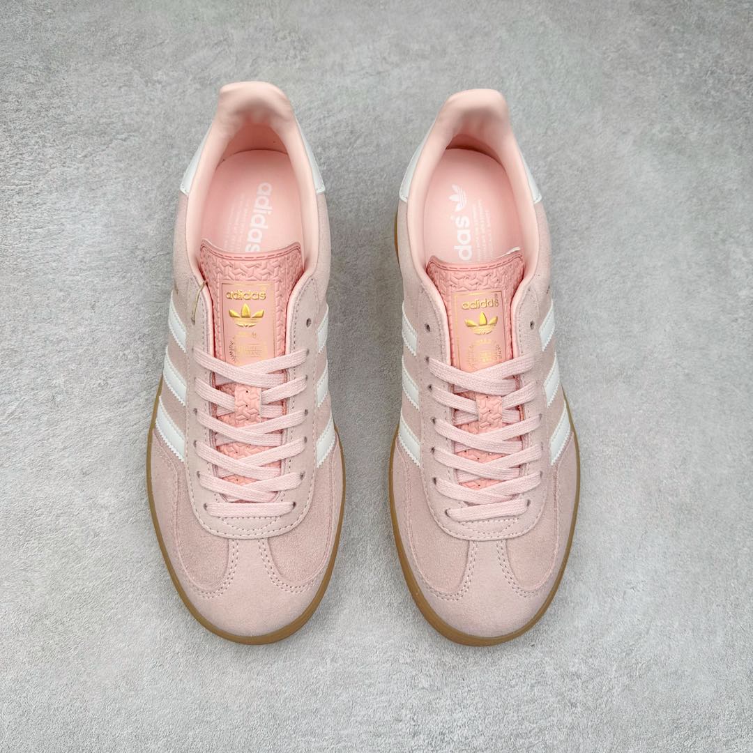 图片[2]-AD Gazelle Indoor Trainers 羚羊内训系列低帮复古百搭休闲运动德训风板鞋 90年代经典的复刻版！自60年代以足球训练鞋面世以来,Gazelle就以其经典设计席卷全球。1991年版本的复刻,再造经典Gazelle。采用皮革打造,搭配浊色细节,让这款经典更加简约。尺码：36 36⅔ 37⅓ 38 38⅔ 39⅓ 40 40⅔ 41⅓ 42 42⅔ 43⅓ 44 45-选品中心