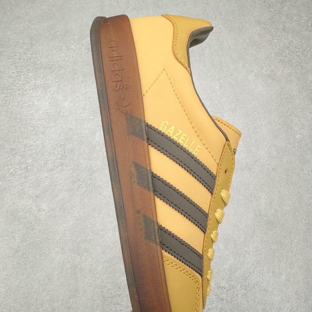 图片[6]-AD Gazelle Indoor Trainers 羚羊内训系列低帮复古百搭休闲运动德训风板鞋 90年代经典的复刻版！自60年代以足球训练鞋面世以来,Gazelle就以其经典设计席卷全球。1991年版本的复刻,再造经典Gazelle。采用皮革打造,搭配浊色细节,让这款经典更加简约。尺码：36 36⅔ 37⅓ 38 38⅔ 39⅓ 40 40⅔ 41⅓ 42 42⅔ 43⅓ 44 45-选品中心