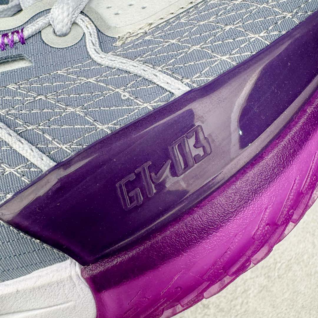 图片[14]-＃灭世/Max NK Air Zoom G.T.Cut 3 EP 实战系列篮球鞋 DV2918-400 全新GT Cut 3.0 全掌搭载了 ZoomX 泡棉 使得整双鞋在缓震表现上可谓相当优秀 拥有着顶级科技配置的同时 颜值设计也非常可观 整体鞋型仍然保留了前低后高的设计 G.T. Cut 传统的突进极速突破的感觉 鞋头麂皮材质和 NK Flywire 飞线工艺 相对来说包裹感更好了 必备的TPU 支撑片 两侧 Swoosh 的透气孔设计 起到散热透气的作用 鞋舌采用类似跑鞋的半开叉式设计 搭配鞋带既可以提升包裹感 又降低了运动中鞋舌乱跑的可能性 鞋子内里填充相当厚实 避免掉跟 尺码：39 40 40.5 41 42 42.5 43 44 44.5 45 46-选品中心