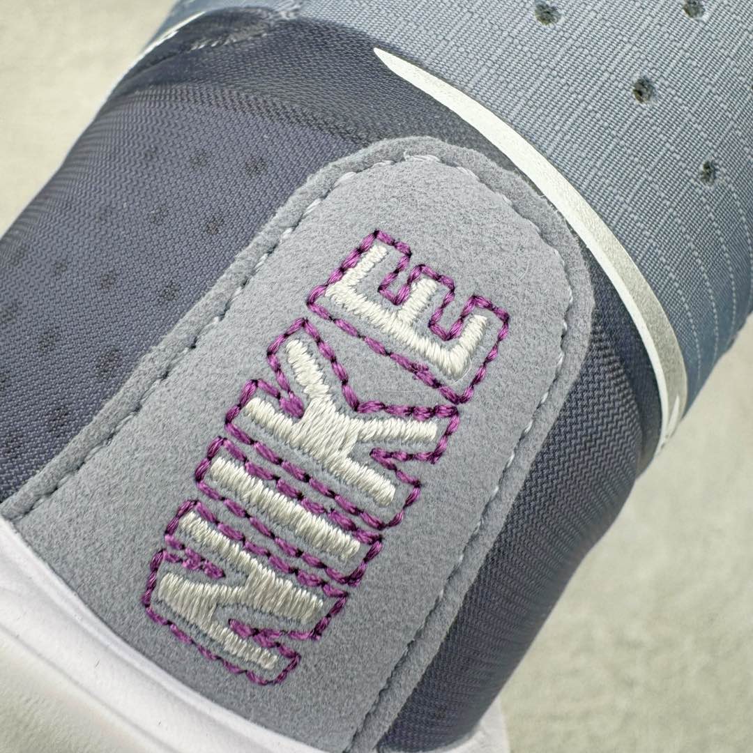 图片[18]-＃灭世/Max NK Air Zoom G.T.Cut 3 EP 实战系列篮球鞋 DV2918-400 全新GT Cut 3.0 全掌搭载了 ZoomX 泡棉 使得整双鞋在缓震表现上可谓相当优秀 拥有着顶级科技配置的同时 颜值设计也非常可观 整体鞋型仍然保留了前低后高的设计 G.T. Cut 传统的突进极速突破的感觉 鞋头麂皮材质和 NK Flywire 飞线工艺 相对来说包裹感更好了 必备的TPU 支撑片 两侧 Swoosh 的透气孔设计 起到散热透气的作用 鞋舌采用类似跑鞋的半开叉式设计 搭配鞋带既可以提升包裹感 又降低了运动中鞋舌乱跑的可能性 鞋子内里填充相当厚实 避免掉跟 尺码：39 40 40.5 41 42 42.5 43 44 44.5 45 46-选品中心