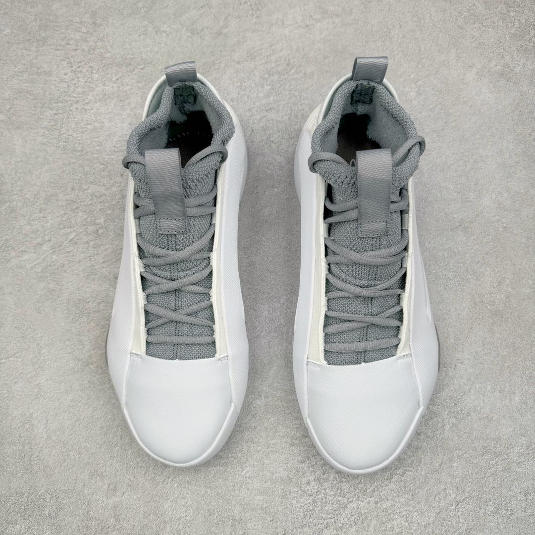 图片[2]-AD Harden Vol. 8 哈登八代签名篮球鞋 IE2682 采用了“袜套式”设计，在十多年前这一设计极为风靡，将帅气和简洁融为一体。现在Harden Vol. 8将袜套鞋领重新拾起，并配合内靴，易穿脱且包裹佳。泪滴形EVA结构骨架提供横向支持和快速移动时的稳定性。全掌JET BOOST科技提供缓震和能量反馈，助你整场保持活力。多向“JH”抓地纹路设计提供优秀抓地力，使球员能够在场上迅速变向、急停或启动，更好地掌控比赛。尺码：40 40.5 41 42 42.5 43 44 44.5 45 46-选品中心