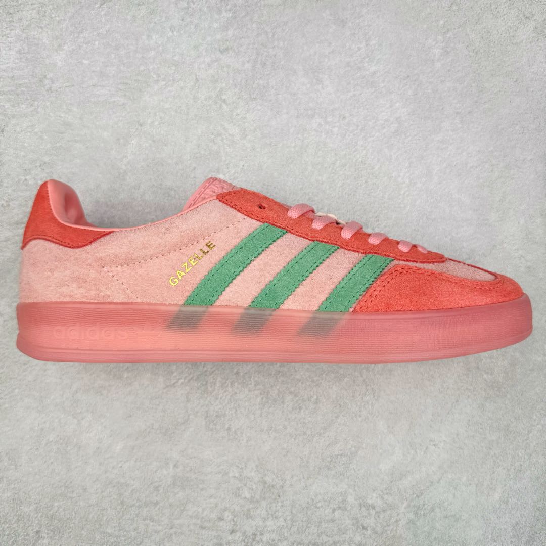 AD Gazelle Indoor Trainers 羚羊内训系列低帮复古百搭休闲运动德训风板鞋 90年代经典的复刻版!自60年代以足球训练鞋面世以来,Gazelle就以其经典设计席卷全球。1991年版本的复刻,再造经典Gazelle。采用皮革打造,搭配浊色细节,让这款经典更加简约。尺码:36 36⅔ 37⅓ 38 38⅔ 39⅓ 40 40⅔ 41⅓ 42 42⅔ 43⅓ 44 45-选品中心