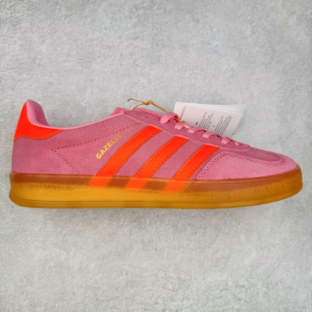 AD Gazelle Indoor Trainers 羚羊内训系列低帮复古百搭休闲运动德训风板鞋 90年代经典的复刻版!自60年代以足球训练鞋面世以来,Gazelle就以其经典设计席卷全球。1991年版本的复刻,再造经典Gazelle。采用皮革打造,搭配浊色细节,让这款经典更加简约。尺码:36 36⅔ 37⅓ 38 38⅔ 39⅓ 40 40⅔ 41⅓ 42 42⅔ 43⅓ 44 45-选品中心