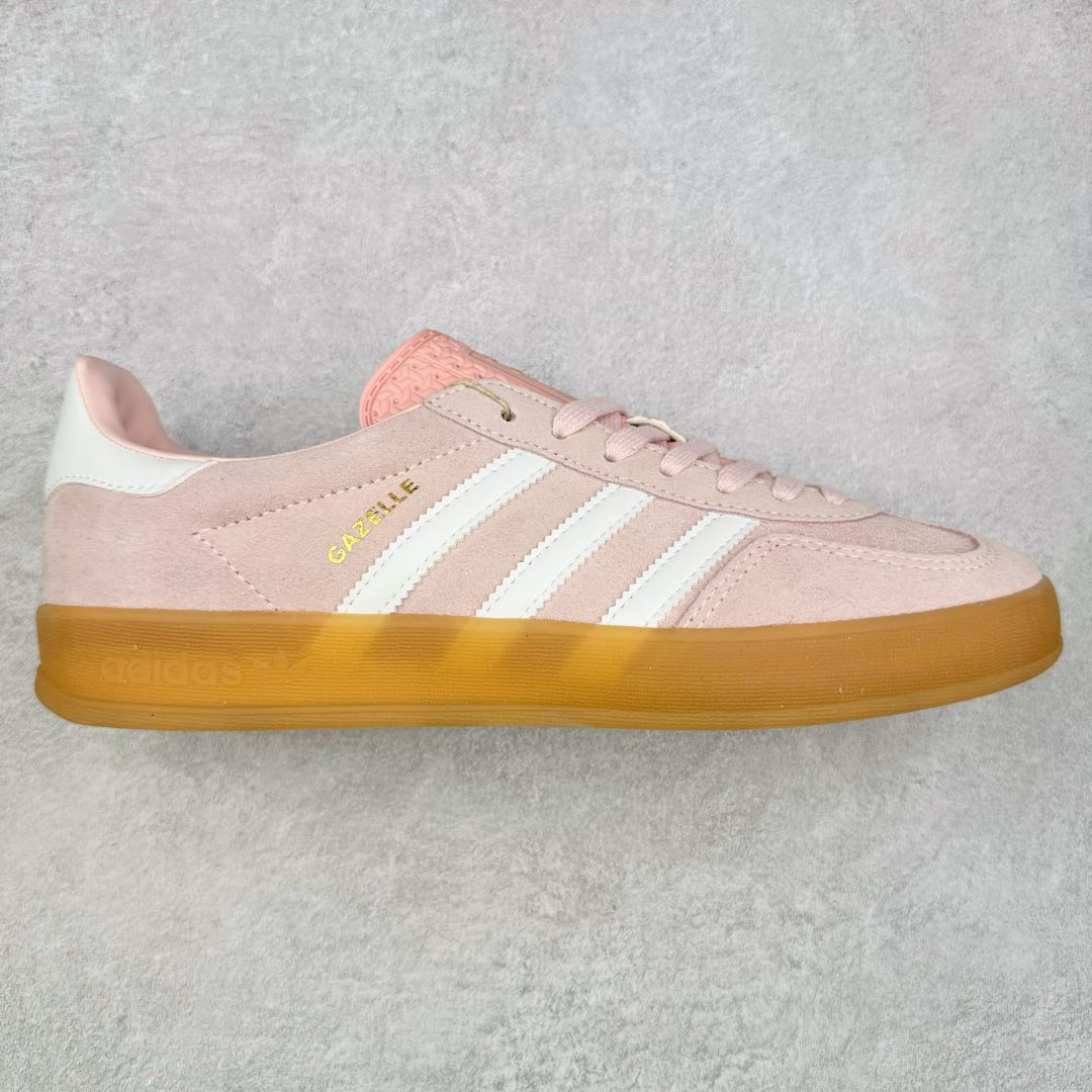 AD Gazelle Indoor Trainers 羚羊内训系列低帮复古百搭休闲运动德训风板鞋 90年代经典的复刻版!自60年代以足球训练鞋面世以来,Gazelle就以其经典设计席卷全球。1991年版本的复刻,再造经典Gazelle。采用皮革打造,搭配浊色细节,让这款经典更加简约。尺码:36 36⅔ 37⅓ 38 38⅔ 39⅓ 40 40⅔ 41⅓ 42 42⅔ 43⅓ 44 45-选品中心