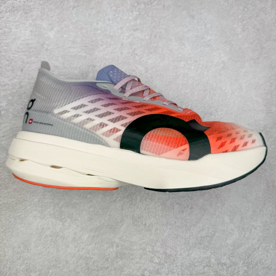 On昂跑 运动品牌 开创于2010年 缓震着陆、强效回弹、轻柔质感的设计构思始终是ON研制关键 与此同时基于“为全球提供革新性的跑步感受”信念 陆续推出了多款跑鞋及其以专业运动人体跑步工程学为设计关键的功能性跑步服饰设备 让跑者不费力气地畅快畅跑 尺码：36 36.5 37.5 38 38.5 39 40 40.5 41 42 42.5 43 44 44.5 45-选品中心