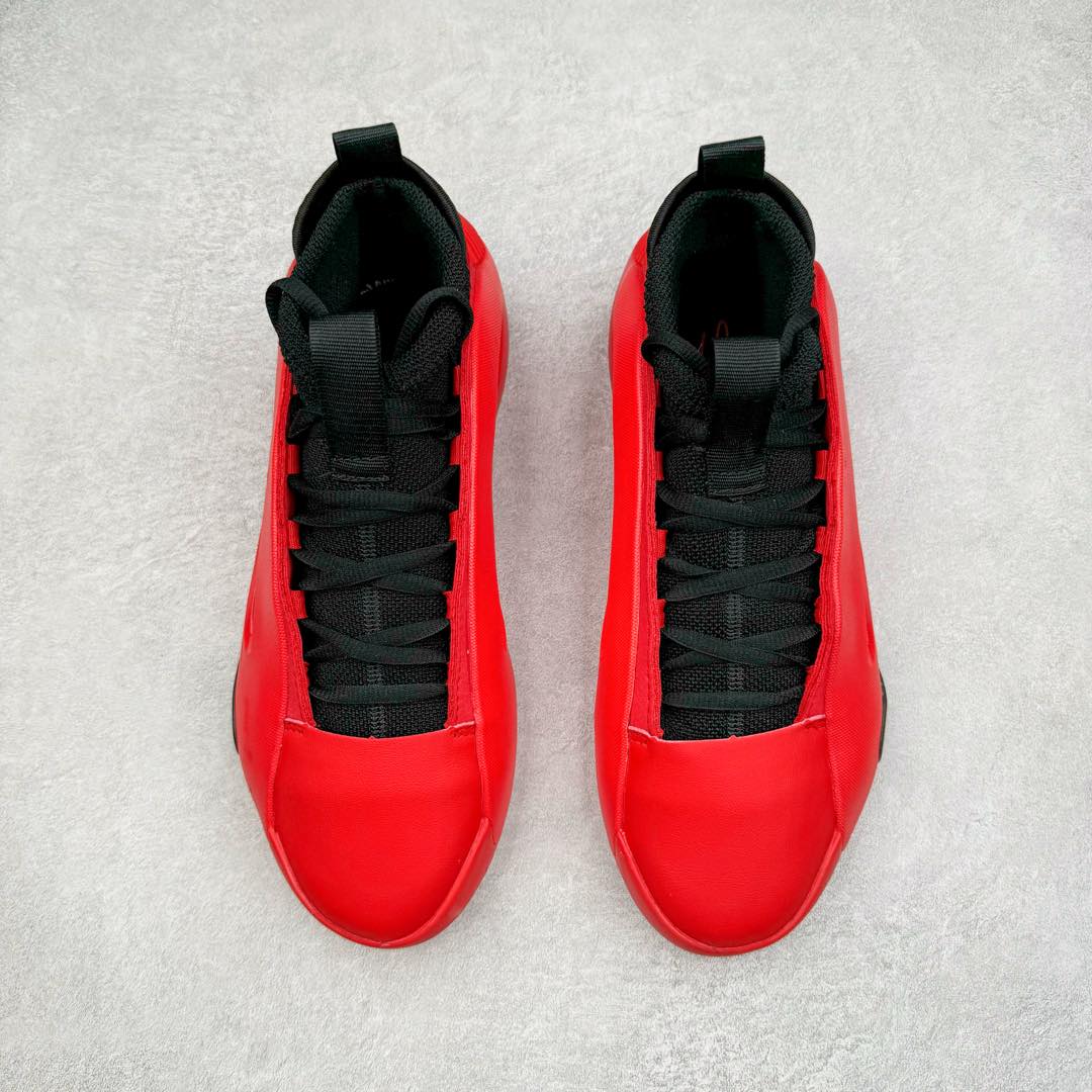 图片[2]-AD Harden Vol. 8 哈登八代签名篮球鞋 IE2696 采用了“袜套式”设计，在十多年前这一设计极为风靡，将帅气和简洁融为一体。现在Harden Vol. 8将袜套鞋领重新拾起，并配合内靴，易穿脱且包裹佳。泪滴形EVA结构骨架提供横向支持和快速移动时的稳定性。全掌JET BOOST科技提供缓震和能量反馈，助你整场保持活力。多向“JH”抓地纹路设计提供优秀抓地力，使球员能够在场上迅速变向、急停或启动，更好地掌控比赛。尺码：40 40.5 41 42 42.5 43 44 44.5 45 46-选品中心