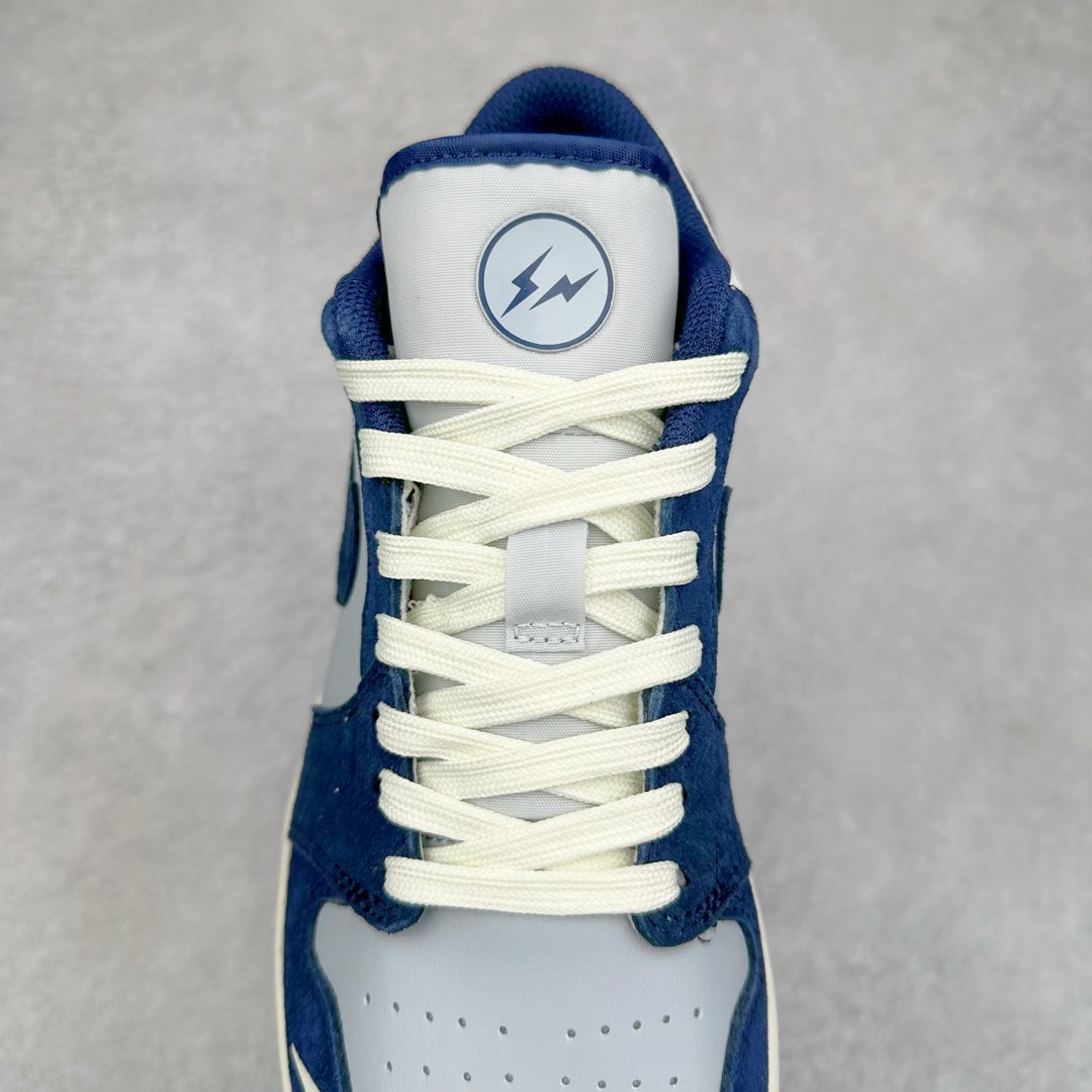 图片[5]-Air Jordan AJ1 Low 低帮定制 DC2024-026 原厂内置气垫魔块 A模大底 头层小牛皮 鞋舌AJ原厂专用牛津布+AJ专用反口珍珠布+原厂无杂质高弹内里海棉+特殊封边弹力鞋带 尺码：36 36.5 37.5 38 38.5 39 40 40.5 41 42 42.5 43 44 44.5 45 46 47.5-选品中心