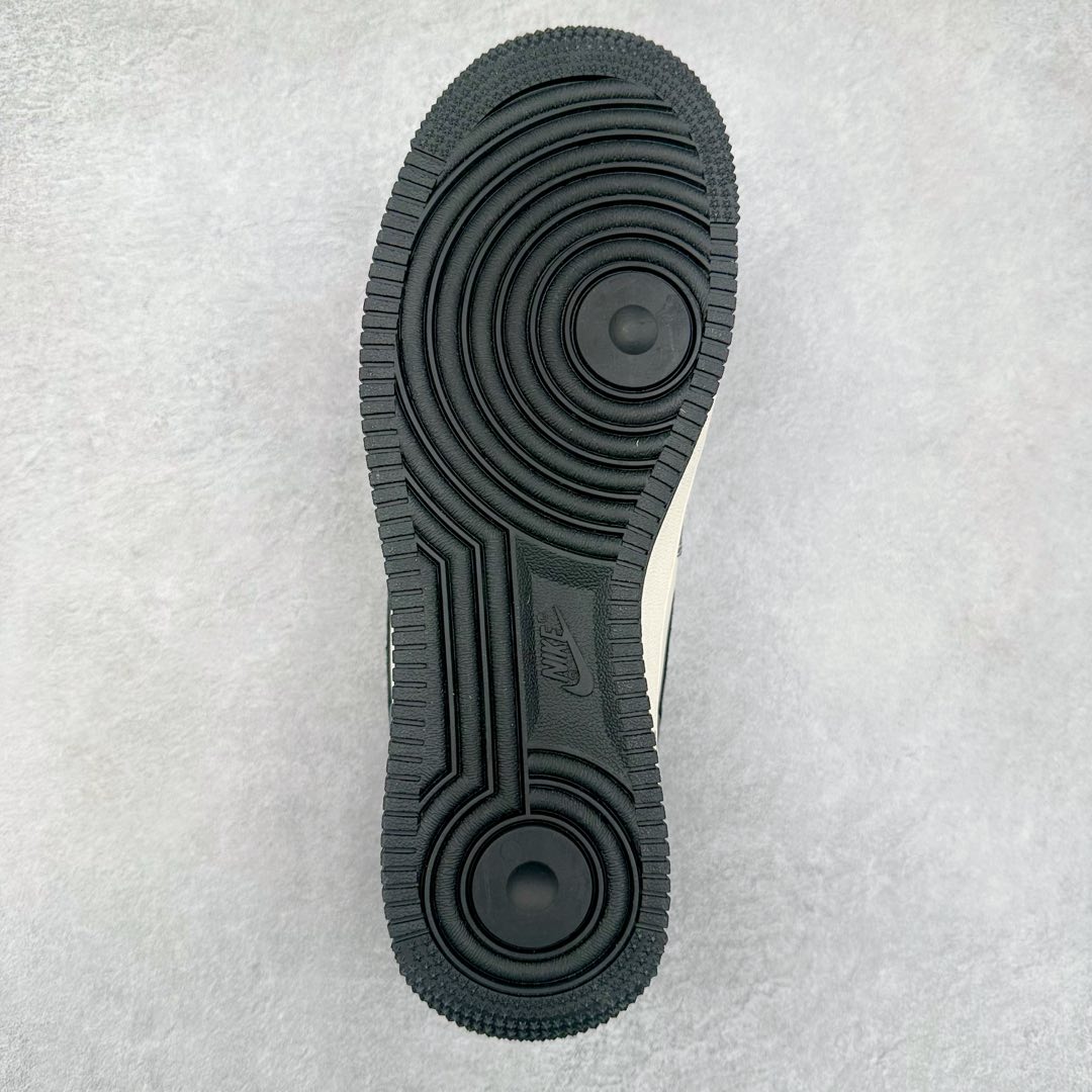 图片[9]-NK Air Force 1´07 Low 空军一号低帮百搭休闲运动板鞋 XZ3328-198 柔软、弹性十足的缓震性能和出色的中底设计 横跨复古与现代的外型结合 造就出风靡全球 三十多年的Force 1 直到今天还深受青睐 尺码：36 36.5 37.5 38 38.5 39 40 40.5 41 42 42.5 43 44 44.5 45-选品中心