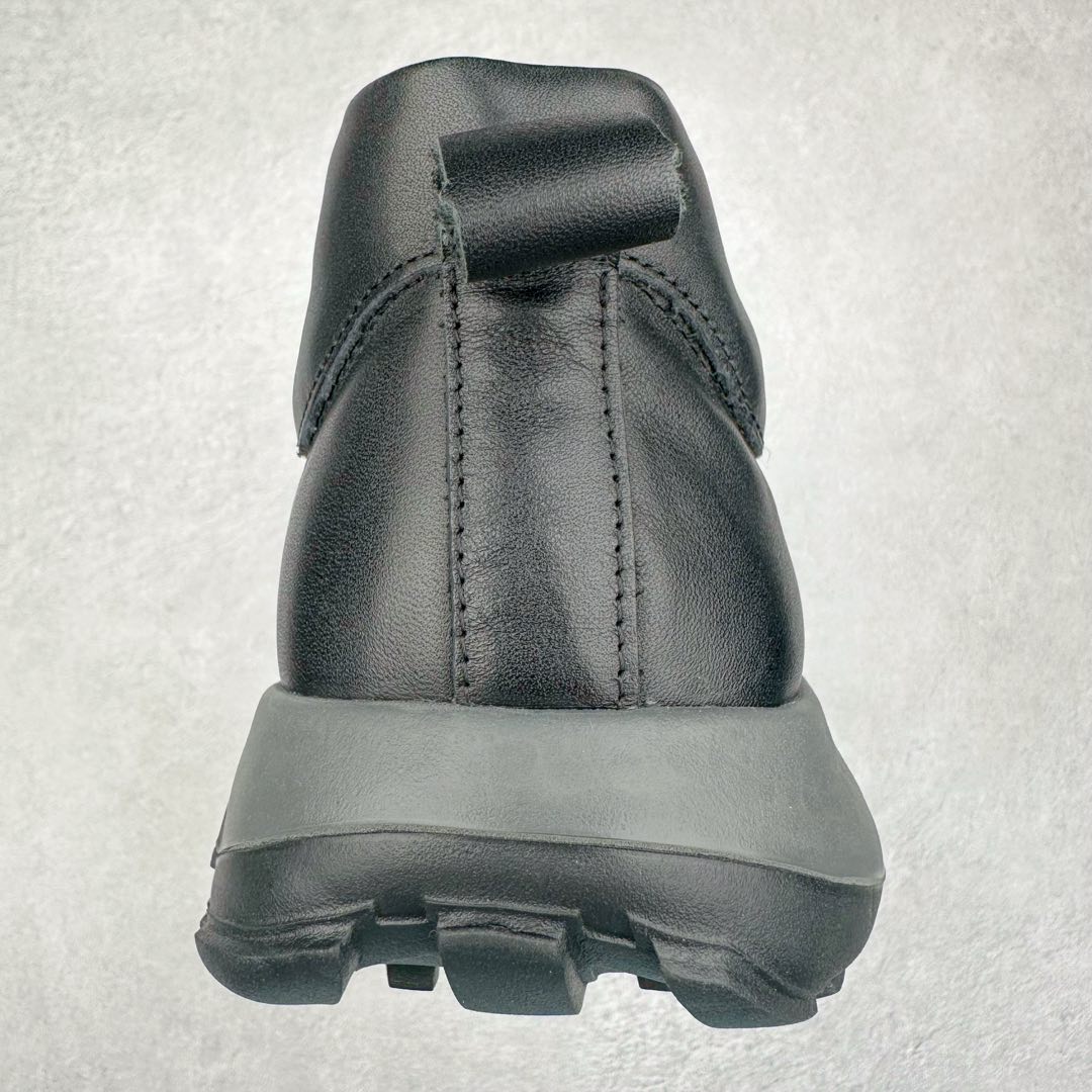 图片[8]-Ecco爱步男鞋新款运动鞋 跑鞋厚底增高老爹鞋 驱动系列全新款式 拼色拼接鞋面 时尚有型 牛皮与纺织品拼接 脚感舒适 出街有型 贴心套脚系带设计 舒适包裹双足 柔软细腻，亲肤透气 以摩托车粗犷胎纹为灵感 PU大底提供牵引性和支撑性 耐磨防滑提升稳定性 轻盈鞋底 舒适耐穿 户外出行 肆意洒脱 尺码：38 39 40 41 42 43 44（皮鞋码）-选品中心