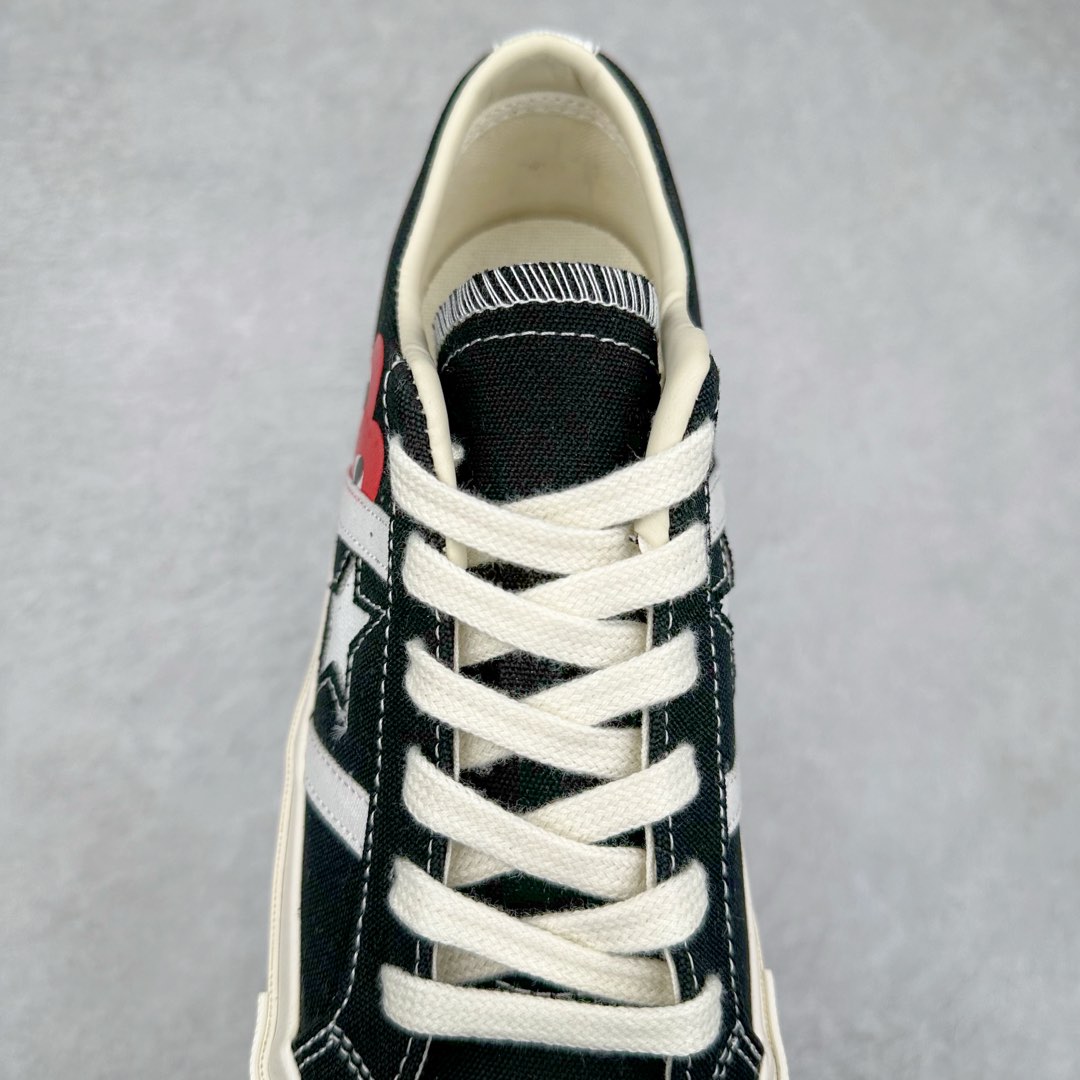 图片[5]-CDG x Converse One Star Academy Pro 川久保玲联名 黑白双杠一星联名复古休闲板鞋 匡威官方全新联名款 当经典“爱心眼”Logo巧妙融入One Star标志性的星标和双杠设计中 “心动”指数再次升级 搭载CX发泡鞋垫 真标硫化工艺 双层围条夹布防开胶工艺 内嵌EVA缓震鞋底装置 货号：A09870C 黑色 货号：A09878C 白色 尺码：35 36 36.5 37 37.5 38 39.5 40 41 41.5 42 42.5 43 44-选品中心
