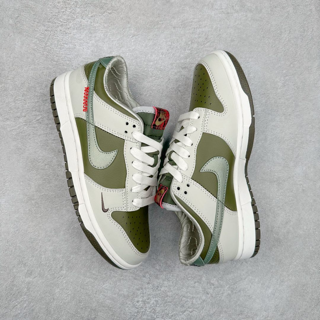 图片[3]-＃K1 NK Dunk Low 蛇年限定 米白绿 HV5980-231 全新支线性价比拉满 迎合行情定价 正确头层皮料 细节均购入原鞋校对开发 全套原纸板楦头加持 细节品控鞋型稳定 独家私模官方最新原厂磨具打造大底 鞋头坡度极致还原 原盒原配 玻璃冲刀 超高清洁度 全鞋零毛边皮料切割 正确中底布背胶中底布拉帮走线 尺码：36 36.5 37.5 38 38.5 39 40 40.5 41 42 42.5 43 44 44.5 45 46-选品中心