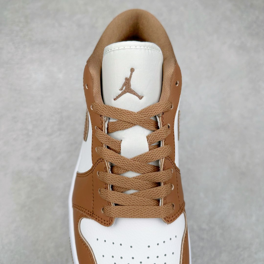 图片[5]-＃K版 Air Jordan AJ1 Low 低帮 白棕 DC0774-202 全新流水线出品 DT版本唯一平替选择 市场第二梯队最强版 全部原鞋开发 原楦原纸板开发 全鞋电脑针车 原厂内置全掌气垫 原盒内在原标 唯一Zp原版鞋带绑法 免检产品 全新2022版型 全头层皮料 完美零毛边处理 原厂配置全掌气垫 价格定位良心 几十个配色陆续出货 尺码：36 36.5 37.5 38 38.5 39 40 40.5 41 42 42.5 43 44 44.5 45 46 47.5-选品中心