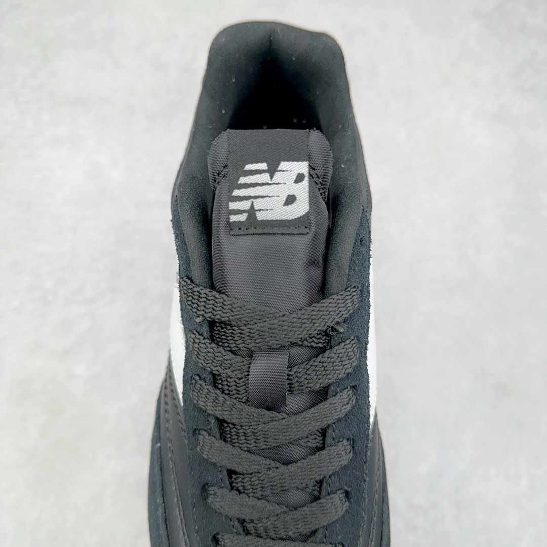 图片[5]-New Balance URC42 NB复古跑鞋 绒布拼接舒适耐磨跑步鞋限定 以更纯粹的复古风格设计打造的全新造型 侧身还以解构设计 将 N 字标志以做旧压花样式呈现 样式别具新意 则呈现出高级怀旧气质 也让鞋款在奢华时装风格与运动氛围之间达到了平衡 货号： URC42EBYH 尺码：36 37 37.5 38 38.5 39.5 40 40.5 41.5 42 42.5 43 44 45-选品中心