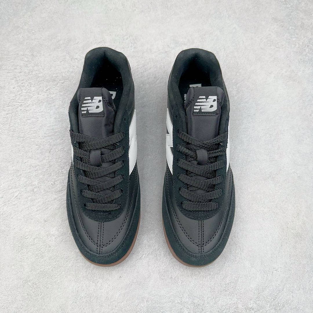 图片[2]-New Balance URC42 NB复古跑鞋 绒布拼接舒适耐磨跑步鞋限定 以更纯粹的复古风格设计打造的全新造型 侧身还以解构设计 将 N 字标志以做旧压花样式呈现 样式别具新意 则呈现出高级怀旧气质 也让鞋款在奢华时装风格与运动氛围之间达到了平衡 货号： URC42EBYH 尺码：36 37 37.5 38 38.5 39.5 40 40.5 41.5 42 42.5 43 44 45-选品中心