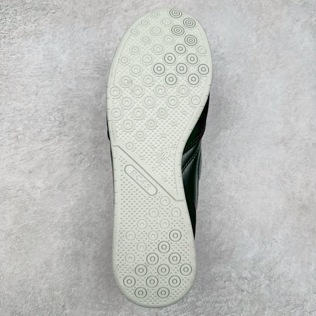 图片[9]-New Balance URC42 NB复古跑鞋 绒布拼接舒适耐磨跑步鞋限定 以更纯粹的复古风格设计打造的全新造型 侧身还以解构设计 将 N 字标志以做旧压花样式呈现 样式别具新意 则呈现出高级怀旧气质 也让鞋款在奢华时装风格与运动氛围之间达到了平衡 货号： URC42EBYH 尺码：36 37 37.5 38 38.5 39.5 40 40.5 41.5 42 42.5 43 44 45-选品中心