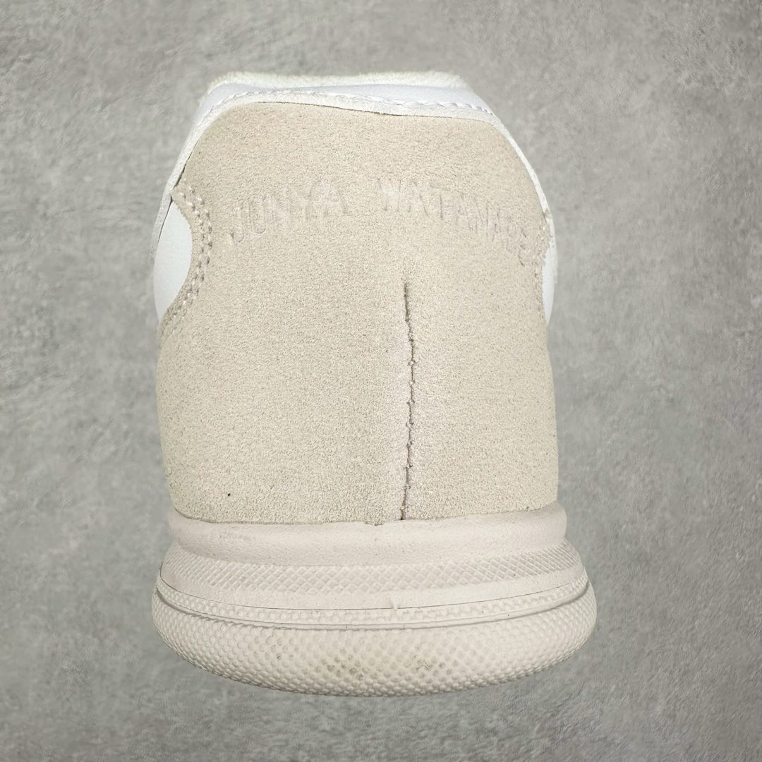 图片[8]-New Balance URC42 NB复古跑鞋 绒布拼接舒适耐磨跑步鞋限定 以更纯粹的复古风格设计打造的全新造型 侧身还以解构设计 将 N 字标志以做旧压花样式呈现 样式别具新意 则呈现出高级怀旧气质 也让鞋款在奢华时装风格与运动氛围之间达到了平衡 货号： URC42EBYH 尺码：36 37 37.5 38 38.5 39.5 40 40.5 41.5 42 42.5 43 44 45-选品中心