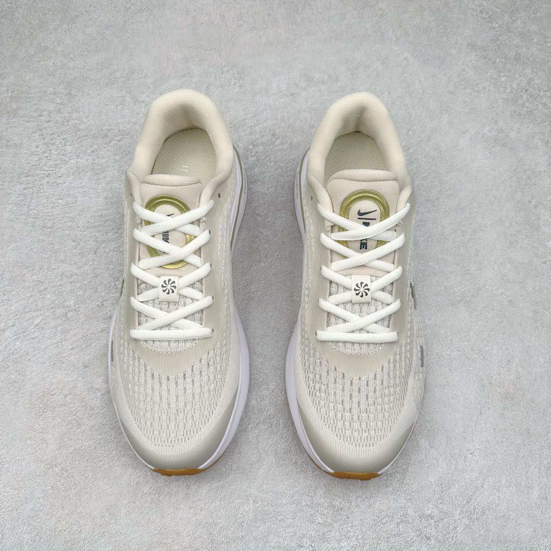 图片[2]-＃纯原福利 NK Journey Run 旅程慢跑系列低帮轻质缓震休闲运动公路跑步鞋 采用科技织法轻盈织物合成鞋面材质 搭载柔软厚实ComfiRide 泡绵缓震组合外置防滑耐磨橡胶底片 穿上 Journey Run 公路跑步鞋 尽情畅跑 享受每一步的风景 搭载柔软厚实的 ComfiRide 泡绵缓震配置 助你征服充满挑战的路面 大步流星 微笑前行 该鞋款舒适非凡 让你爱不释脚 尺码：35.5 36 36.5 37.5 38 38.5 39 40 40.5 41 42 42.5 43 44 44.5 45-选品中心