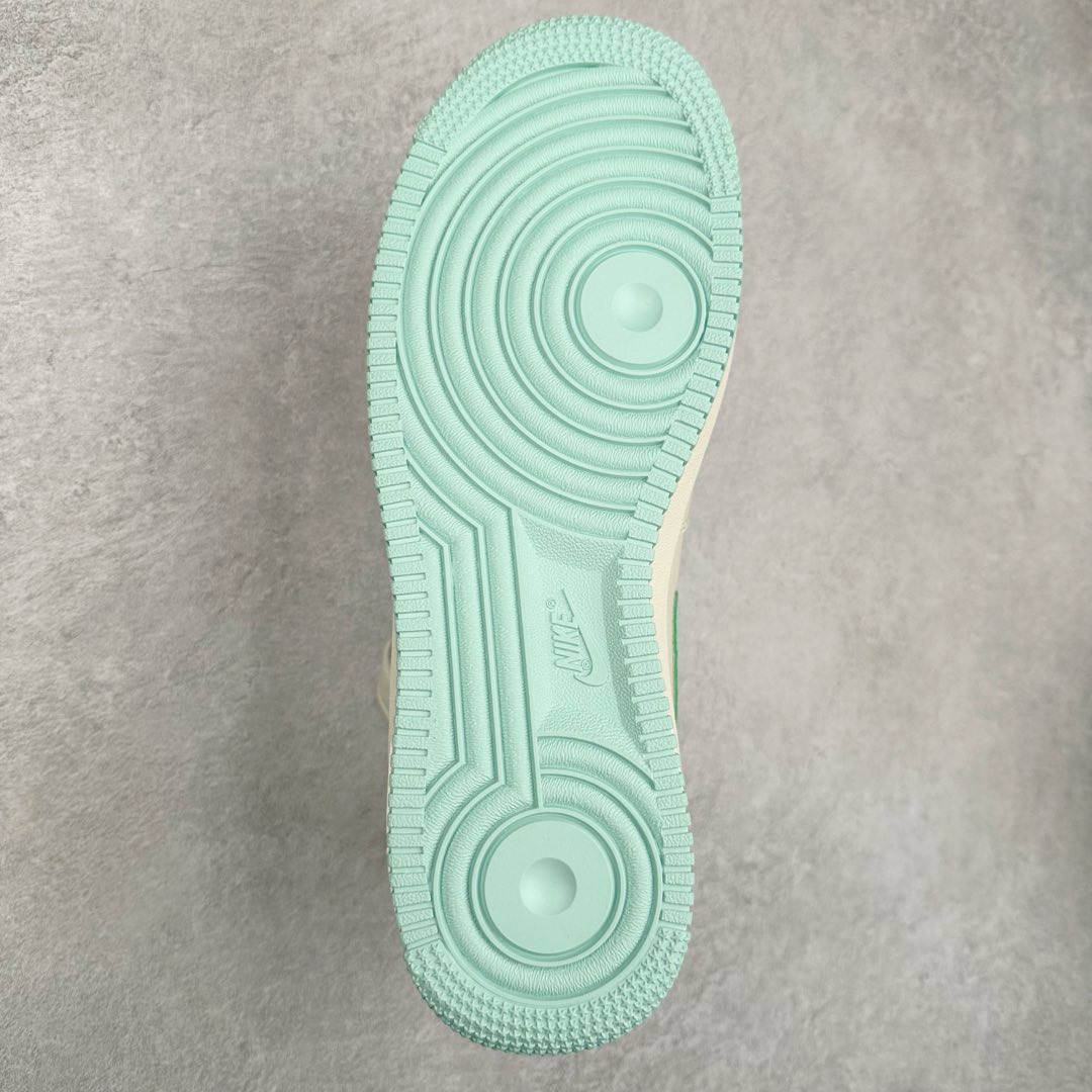 图片[9]-NK Air Force 1 Mid 空军一号中帮高帮百搭休闲运动板鞋 PA0920-708 柔软、弹性十足的缓震性能和出色的中底设计 横跨复古与现代的外型结合 造就出风靡全球三十多年的Force 1 尺码：36 36.5 37.5 38 38.5 39 40 40.5 41 42 42.5 43 44 44.5 45-选品中心