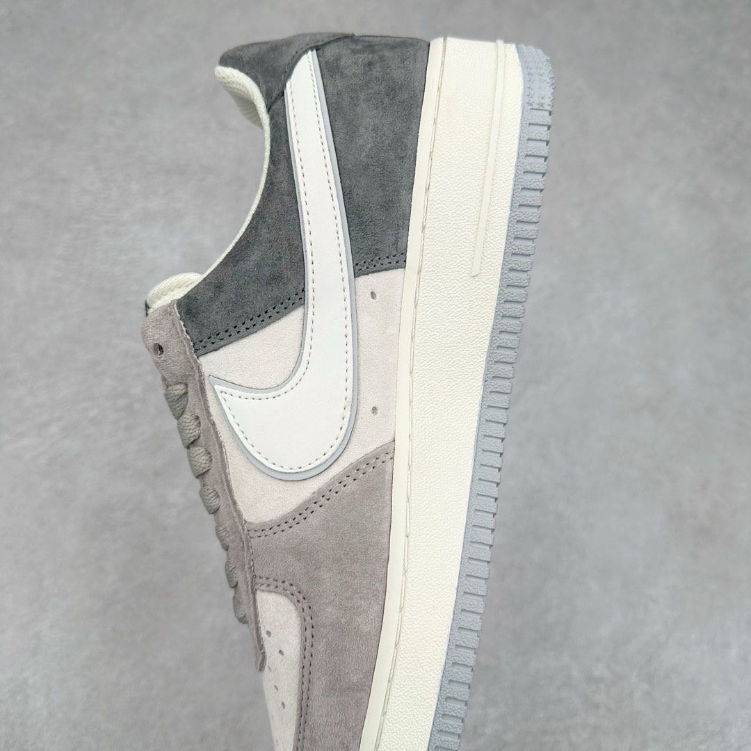 图片[7]-NK Air Force 1´07 Low 空军一号低帮百搭休闲运动板鞋 DW0831-896 柔软、弹性十足的缓震性能和出色的中底设计 横跨复古与现代的外型结合 造就出风靡全球 三十多年的Force 1 直到今天还深受青睐 尺码：36 36.5 37.5 38 38.5 39 40 40.5 41 42 42.5 43 44 44.5 45-选品中心