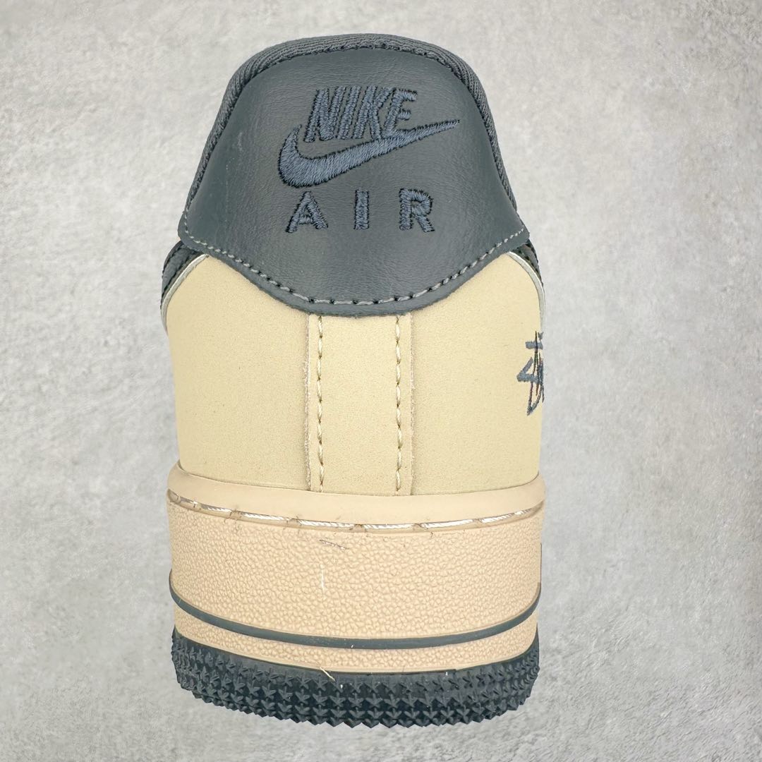 图片[8]-NK Air Force 1´07 Low 空军一号低帮百搭休闲运动板鞋 KK1988-033 柔软、弹性十足的缓震性能和出色的中底设计 横跨复古与现代的外型结合 造就出风靡全球 三十多年的Force 1 直到今天还深受青睐 尺码：36 36.5 37.5 38 38.5 39 40 40.5 41 42 42.5 43 44 44.5 45-选品中心