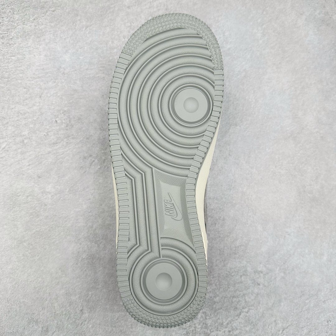 图片[9]-NK Air Force 1´07 Low 空军一号低帮百搭休闲运动板鞋 AV0383-233 柔软、弹性十足的缓震性能和出色的中底设计 横跨复古与现代的外型结合 造就出风靡全球 三十多年的Force 1 直到今天还深受青睐 尺码：36 36.5 37.5 38 38.5 39 40 40.5 41 42 42.5 43 44 44.5 45-选品中心