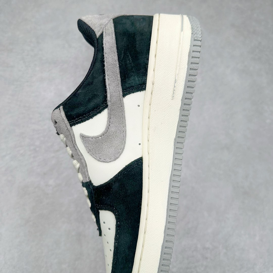 图片[7]-NK Air Force 1´07 Low 空军一号低帮百搭休闲运动板鞋 AV0383-233 柔软、弹性十足的缓震性能和出色的中底设计 横跨复古与现代的外型结合 造就出风靡全球 三十多年的Force 1 直到今天还深受青睐 尺码：36 36.5 37.5 38 38.5 39 40 40.5 41 42 42.5 43 44 44.5 45-选品中心