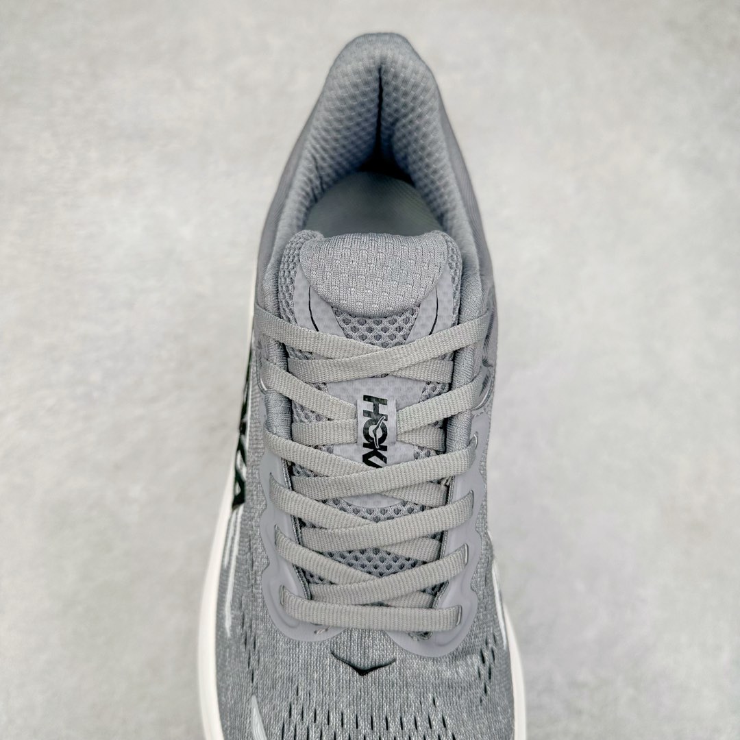 图片[5]-HOKA ONE ONE Bondi 9 WIDE 邦迪九代舒适防滑耐磨低帮休闲跑步鞋 HOKA ONE ONE是来自美国的跑步鞋知名品牌，创立于2009年，始终致力于为所有跑者提供更新、更好的跑步装备。相比常规跑鞋，HOKA ONE ONE特别研发使用性能独特的几何形跑鞋中底，此种鞋底更厚、更高、回弹性也更好，除了卓越的缓冲性能，它还能內各种阶段的跑者带来更具动感、更加稳定的跑步体验。HOKAONE ONE从设计之初就清楚意识到，要保证跑者步幅的均匀一致，双脚自然而然的运动至关重要。尺码：36 36.5 37.5 38 38.5 39 40 40.5 41 42 42.5 43 44 44.5 45-选品中心