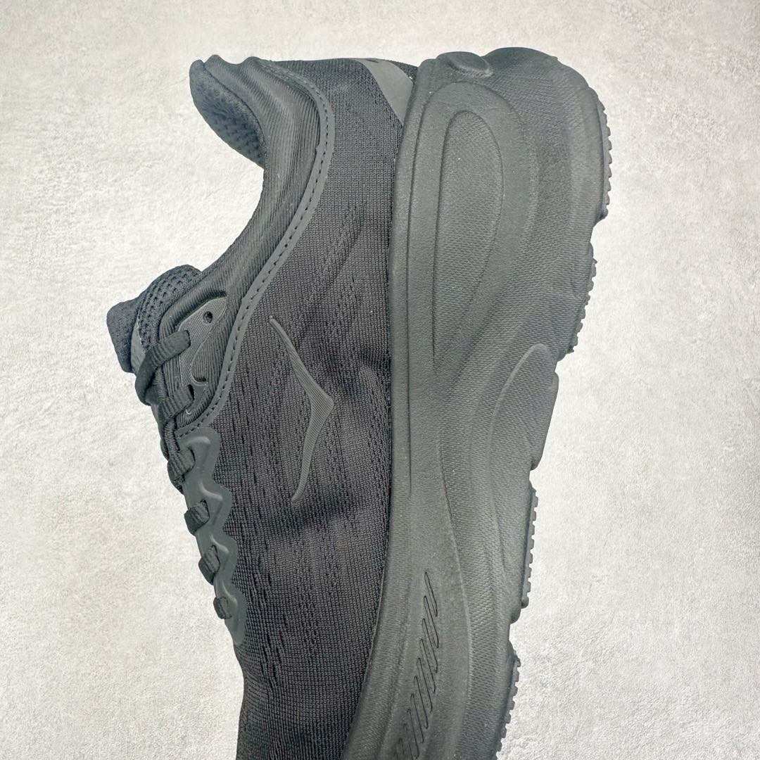 图片[7]-HOKA ONE ONE Bondi 9 WIDE 邦迪九代舒适防滑耐磨低帮休闲跑步鞋 HOKA ONE ONE是来自美国的跑步鞋知名品牌，创立于2009年，始终致力于为所有跑者提供更新、更好的跑步装备。相比常规跑鞋，HOKA ONE ONE特别研发使用性能独特的几何形跑鞋中底，此种鞋底更厚、更高、回弹性也更好，除了卓越的缓冲性能，它还能內各种阶段的跑者带来更具动感、更加稳定的跑步体验。HOKAONE ONE从设计之初就清楚意识到，要保证跑者步幅的均匀一致，双脚自然而然的运动至关重要。尺码：36 36.5 37.5 38 38.5 39 40 40.5 41 42 42.5 43 44 44.5 45-选品中心