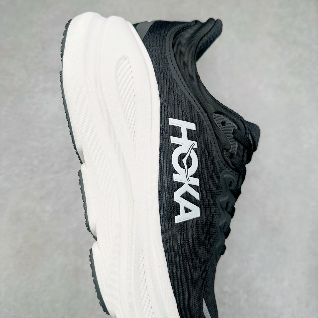 图片[6]-HOKA ONE ONE Bondi 9 WIDE 邦迪九代舒适防滑耐磨低帮休闲跑步鞋 HOKA ONE ONE是来自美国的跑步鞋知名品牌，创立于2009年，始终致力于为所有跑者提供更新、更好的跑步装备。相比常规跑鞋，HOKA ONE ONE特别研发使用性能独特的几何形跑鞋中底，此种鞋底更厚、更高、回弹性也更好，除了卓越的缓冲性能，它还能內各种阶段的跑者带来更具动感、更加稳定的跑步体验。HOKAONE ONE从设计之初就清楚意识到，要保证跑者步幅的均匀一致，双脚自然而然的运动至关重要。尺码：36 36.5 37.5 38 38.5 39 40 40.5 41 42 42.5 43 44 44.5 45-选品中心