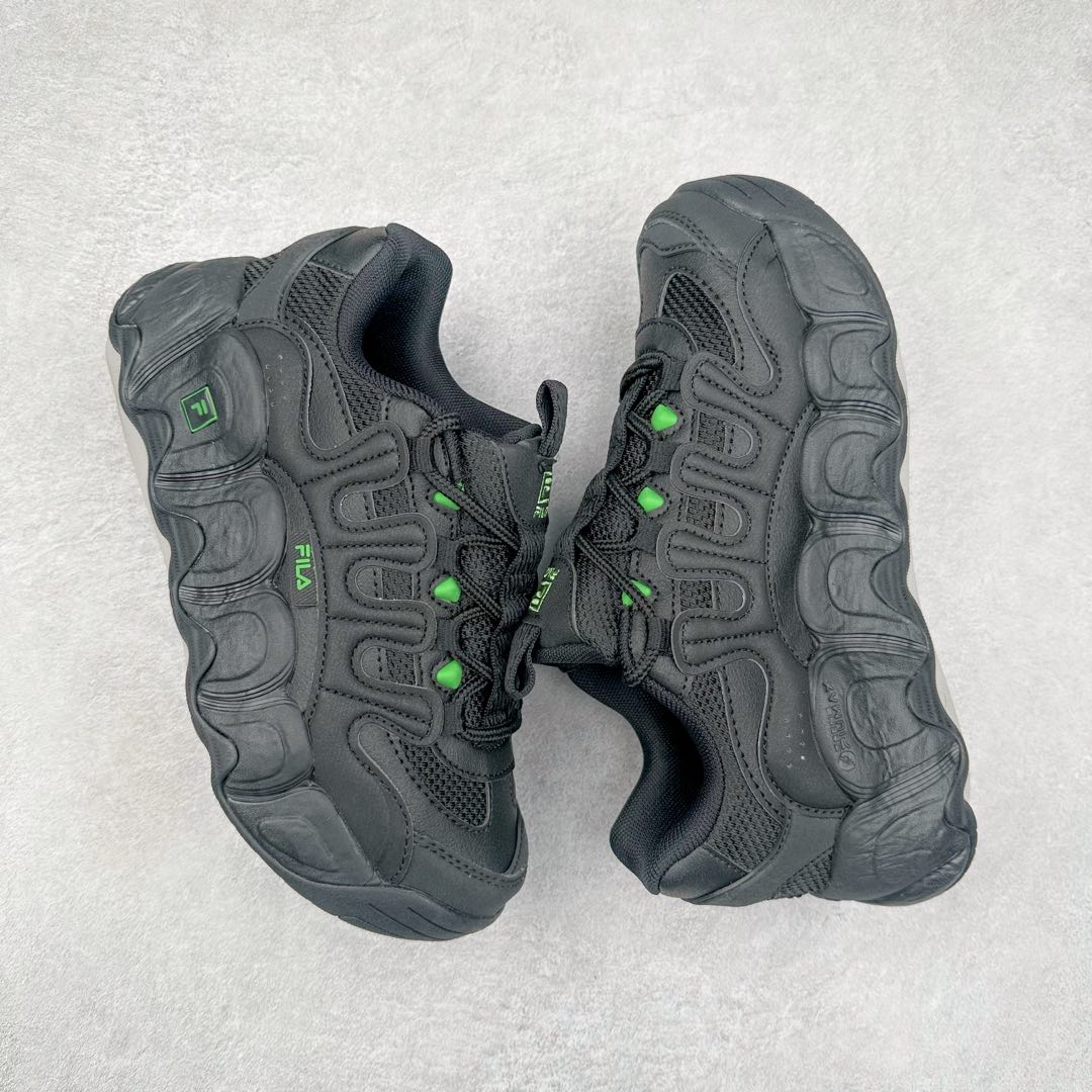 图片[3]-FILA originale collection Croissant 斐乐潮流Y2K复古潮牌防滑耐磨轻便低帮老爹鞋 FUSION 系列传承了 FILA 的百年基因，融入年轻运动及潮流文化，成为引领变革、创新突破的一代。以“1+N” 的跨界合作模式重现经典的同时创造经典。带来最出其不意的跨界合作惊喜。同时，FILAFUSION把FILA 的 DNA 融入到定制体验里，你可以随心制造厲于你的产品。FILA FUSION 的鞋家族涵盖了老爹鞋、跑步鞋、网球鞋、季节款。风格复古新潮，满足了时尚人士出行及各类运动的搭配需求，成为当下年轻人筷拥的鞋类品牌之一。FILA FUSION 走进年轻人的世界，通过年轻人运动，街舞，滑板，篮球，展现 FILA FUSION 的潮流态度和年轻文化。FILA FUSION 认为末来属于引领变革、创新突破的年轻一代，让我们一起构成 FILA 未来的蓝图吧！尺码：35.5 36 36.5 37.5 38 38.5 39 40-选品中心