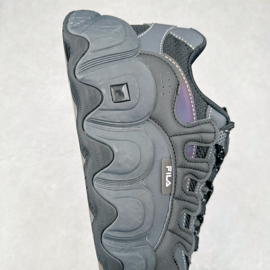 图片[6]-FILA originale collection Croissant 斐乐潮流Y2K复古潮牌防滑耐磨轻便低帮老爹鞋 FUSION 系列传承了 FILA 的百年基因，融入年轻运动及潮流文化，成为引领变革、创新突破的一代。以“1+N” 的跨界合作模式重现经典的同时创造经典。带来最出其不意的跨界合作惊喜。同时，FILAFUSION把FILA 的 DNA 融入到定制体验里，你可以随心制造厲于你的产品。FILA FUSION 的鞋家族涵盖了老爹鞋、跑步鞋、网球鞋、季节款。风格复古新潮，满足了时尚人士出行及各类运动的搭配需求，成为当下年轻人筷拥的鞋类品牌之一。FILA FUSION 走进年轻人的世界，通过年轻人运动，街舞，滑板，篮球，展现 FILA FUSION 的潮流态度和年轻文化。FILA FUSION 认为末来属于引领变革、创新突破的年轻一代，让我们一起构成 FILA 未来的蓝图吧！尺码：35.5 36 36.5 37.5 38 38.5 39 40-选品中心