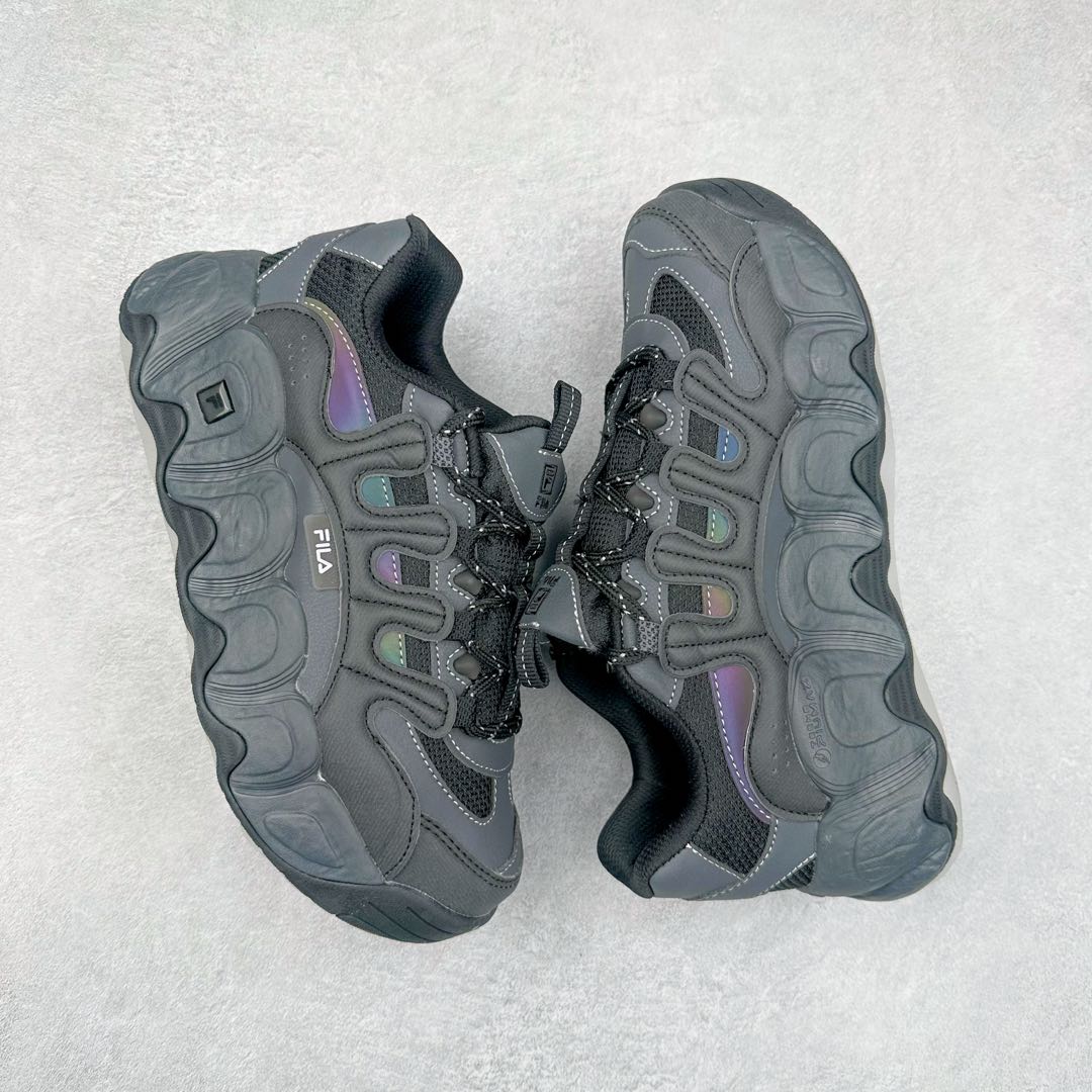 图片[3]-FILA originale collection Croissant 斐乐潮流Y2K复古潮牌防滑耐磨轻便低帮老爹鞋 FUSION 系列传承了 FILA 的百年基因，融入年轻运动及潮流文化，成为引领变革、创新突破的一代。以“1+N” 的跨界合作模式重现经典的同时创造经典。带来最出其不意的跨界合作惊喜。同时，FILAFUSION把FILA 的 DNA 融入到定制体验里，你可以随心制造厲于你的产品。FILA FUSION 的鞋家族涵盖了老爹鞋、跑步鞋、网球鞋、季节款。风格复古新潮，满足了时尚人士出行及各类运动的搭配需求，成为当下年轻人筷拥的鞋类品牌之一。FILA FUSION 走进年轻人的世界，通过年轻人运动，街舞，滑板，篮球，展现 FILA FUSION 的潮流态度和年轻文化。FILA FUSION 认为末来属于引领变革、创新突破的年轻一代，让我们一起构成 FILA 未来的蓝图吧！尺码：35.5 36 36.5 37.5 38 38.5 39 40-选品中心