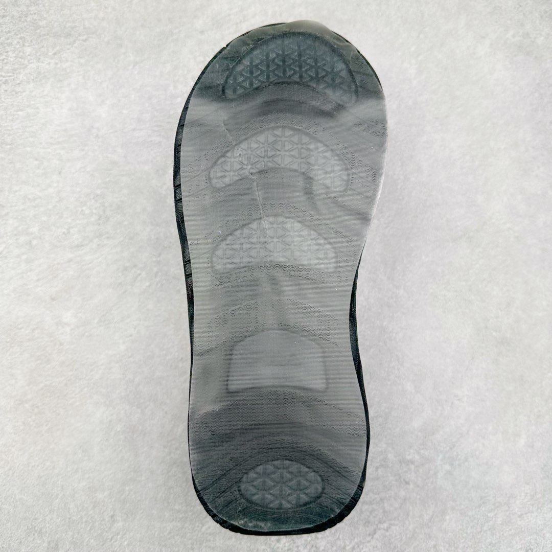 图片[9]-FILA originale collection Croissant 斐乐潮流Y2K复古潮牌防滑耐磨轻便低帮老爹鞋 FUSION 系列传承了 FILA 的百年基因，融入年轻运动及潮流文化，成为引领变革、创新突破的一代。以“1+N” 的跨界合作模式重现经典的同时创造经典。带来最出其不意的跨界合作惊喜。同时，FILAFUSION把FILA 的 DNA 融入到定制体验里，你可以随心制造厲于你的产品。FILA FUSION 的鞋家族涵盖了老爹鞋、跑步鞋、网球鞋、季节款。风格复古新潮，满足了时尚人士出行及各类运动的搭配需求，成为当下年轻人筷拥的鞋类品牌之一。FILA FUSION 走进年轻人的世界，通过年轻人运动，街舞，滑板，篮球，展现 FILA FUSION 的潮流态度和年轻文化。FILA FUSION 认为末来属于引领变革、创新突破的年轻一代，让我们一起构成 FILA 未来的蓝图吧！尺码：35.5 36 36.5 37.5 38 38.5 39 40-选品中心