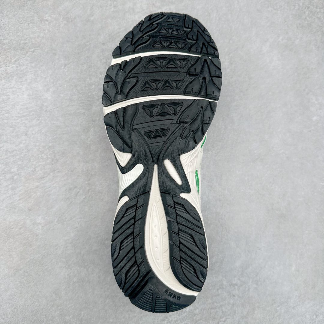 图片[9]-ASICS Gel-Kahana TR V4 亚瑟士机能户外风系列低帮轻量缓震休闲运动跑步鞋 身处城市的喧嚣，内心的想象却永不停歇，Z世代处于现实的繁忙中始终想象着生活的另一种可能和对未知的展望。想象并非背离现实，而是对自我最真实的期待。为鼓励新世代青年唤起对自我的正向的想象，并展开积极的行动，ASICS亚瑟士于2024释出全新主题——唤想自定义。率先推出鞋款GEL-KAHANA TR V4，将出色的城市潮流与户外机能融为一体，实现无界想象与唤回真实自我的完美连结。于城市绽放姿态，唤想自定义。GEL-KAHANA TR V4融合了极具户外型格的设计细节。鞋款大底与中底采用了AHAR耐磨橡胶与GEL缓震胶技术，拥有良好的抓地力与舒适的穿着体验。鞋底所使用的一体化TPU稳定片，为更好地贴合GEL-KAHANA TR V4而全新开模再造，能有效防止脚部过度扭转与侧翻，在提供优秀稳定性的同时，进一步增强了鞋款的机能设计美学。快速系带系统在方便穿戴的同时，为户外运动提供了更优的防护。 GEL-KAHANA TR V4为日常穿着提供稳定、舒适的支撑，鼓励每个人在城市空间中的大胆探索，追寻无拘束的旷野之梦。尺码：36 37 37.5 38 39 39.5 40.5 41.5 42 42.5 43.5 44 44.5 45-选品中心