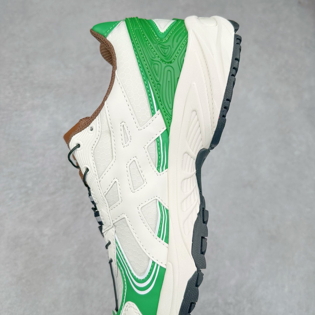 图片[7]-ASICS Gel-Kahana TR V4 亚瑟士机能户外风系列低帮轻量缓震休闲运动跑步鞋 身处城市的喧嚣，内心的想象却永不停歇，Z世代处于现实的繁忙中始终想象着生活的另一种可能和对未知的展望。想象并非背离现实，而是对自我最真实的期待。为鼓励新世代青年唤起对自我的正向的想象，并展开积极的行动，ASICS亚瑟士于2024释出全新主题——唤想自定义。率先推出鞋款GEL-KAHANA TR V4，将出色的城市潮流与户外机能融为一体，实现无界想象与唤回真实自我的完美连结。于城市绽放姿态，唤想自定义。GEL-KAHANA TR V4融合了极具户外型格的设计细节。鞋款大底与中底采用了AHAR耐磨橡胶与GEL缓震胶技术，拥有良好的抓地力与舒适的穿着体验。鞋底所使用的一体化TPU稳定片，为更好地贴合GEL-KAHANA TR V4而全新开模再造，能有效防止脚部过度扭转与侧翻，在提供优秀稳定性的同时，进一步增强了鞋款的机能设计美学。快速系带系统在方便穿戴的同时，为户外运动提供了更优的防护。 GEL-KAHANA TR V4为日常穿着提供稳定、舒适的支撑，鼓励每个人在城市空间中的大胆探索，追寻无拘束的旷野之梦。尺码：36 37 37.5 38 39 39.5 40.5 41.5 42 42.5 43.5 44 44.5 45-选品中心
