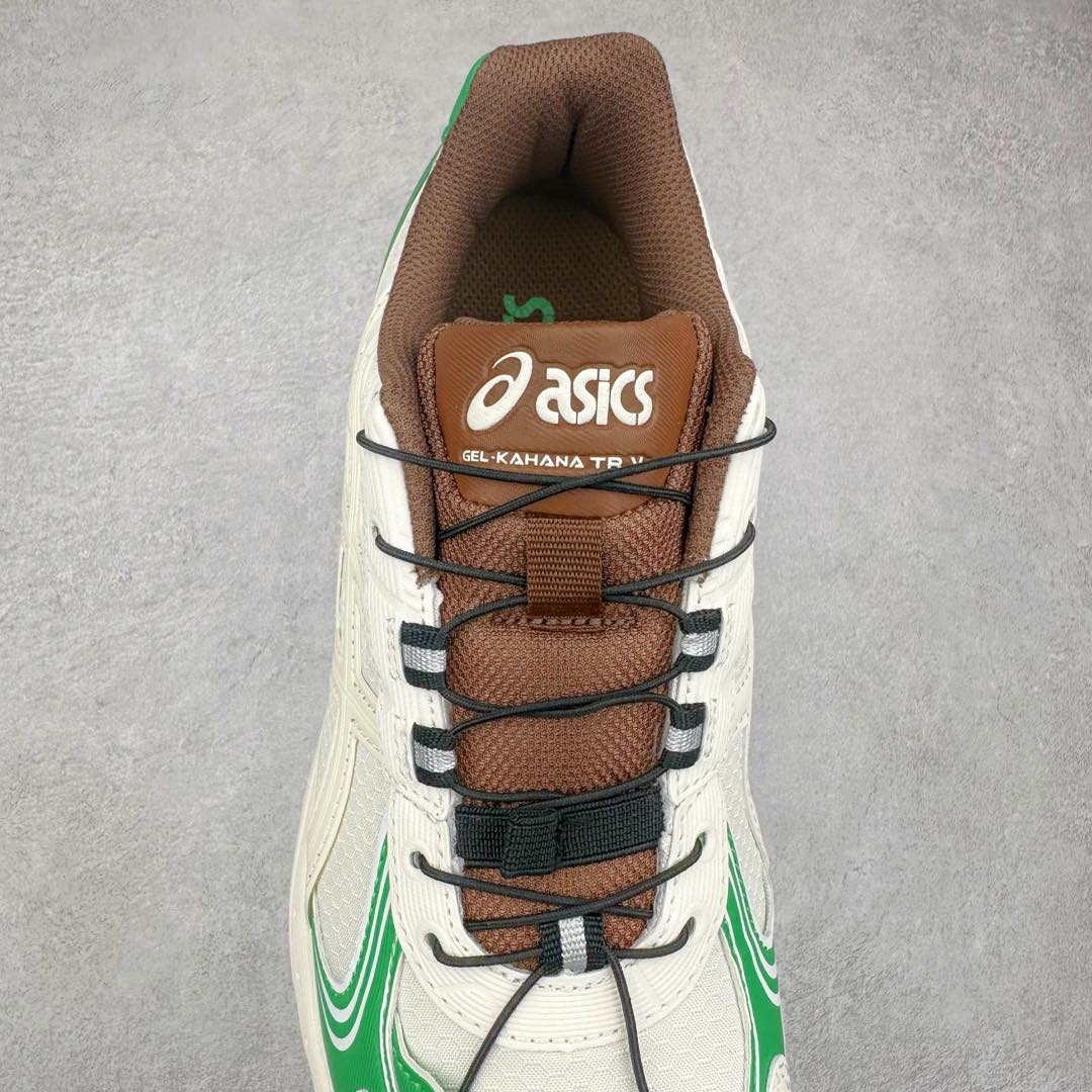 图片[5]-ASICS Gel-Kahana TR V4 亚瑟士机能户外风系列低帮轻量缓震休闲运动跑步鞋 身处城市的喧嚣，内心的想象却永不停歇，Z世代处于现实的繁忙中始终想象着生活的另一种可能和对未知的展望。想象并非背离现实，而是对自我最真实的期待。为鼓励新世代青年唤起对自我的正向的想象，并展开积极的行动，ASICS亚瑟士于2024释出全新主题——唤想自定义。率先推出鞋款GEL-KAHANA TR V4，将出色的城市潮流与户外机能融为一体，实现无界想象与唤回真实自我的完美连结。于城市绽放姿态，唤想自定义。GEL-KAHANA TR V4融合了极具户外型格的设计细节。鞋款大底与中底采用了AHAR耐磨橡胶与GEL缓震胶技术，拥有良好的抓地力与舒适的穿着体验。鞋底所使用的一体化TPU稳定片，为更好地贴合GEL-KAHANA TR V4而全新开模再造，能有效防止脚部过度扭转与侧翻，在提供优秀稳定性的同时，进一步增强了鞋款的机能设计美学。快速系带系统在方便穿戴的同时，为户外运动提供了更优的防护。 GEL-KAHANA TR V4为日常穿着提供稳定、舒适的支撑，鼓励每个人在城市空间中的大胆探索，追寻无拘束的旷野之梦。尺码：36 37 37.5 38 39 39.5 40.5 41.5 42 42.5 43.5 44 44.5 45-选品中心