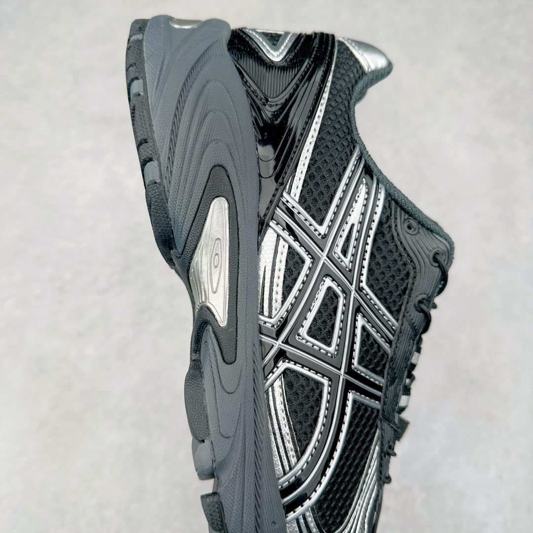 图片[6]-ASICS Gel-Kahana TR V4 亚瑟士机能户外风系列低帮轻量缓震休闲运动跑步鞋 身处城市的喧嚣，内心的想象却永不停歇，Z世代处于现实的繁忙中始终想象着生活的另一种可能和对未知的展望。想象并非背离现实，而是对自我最真实的期待。为鼓励新世代青年唤起对自我的正向的想象，并展开积极的行动，ASICS亚瑟士于2024释出全新主题——唤想自定义。率先推出鞋款GEL-KAHANA TR V4，将出色的城市潮流与户外机能融为一体，实现无界想象与唤回真实自我的完美连结。于城市绽放姿态，唤想自定义。GEL-KAHANA TR V4融合了极具户外型格的设计细节。鞋款大底与中底采用了AHAR耐磨橡胶与GEL缓震胶技术，拥有良好的抓地力与舒适的穿着体验。鞋底所使用的一体化TPU稳定片，为更好地贴合GEL-KAHANA TR V4而全新开模再造，能有效防止脚部过度扭转与侧翻，在提供优秀稳定性的同时，进一步增强了鞋款的机能设计美学。快速系带系统在方便穿戴的同时，为户外运动提供了更优的防护。 GEL-KAHANA TR V4为日常穿着提供稳定、舒适的支撑，鼓励每个人在城市空间中的大胆探索，追寻无拘束的旷野之梦。尺码：36 37 37.5 38 39 39.5 40.5 41.5 42 42.5 43.5 44 44.5 45-选品中心