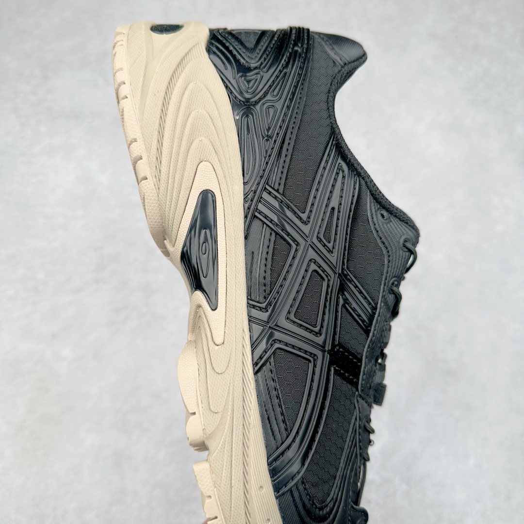 图片[6]-ASICS Gel-Kahana TR V4 亚瑟士机能户外风系列低帮轻量缓震休闲运动跑步鞋 身处城市的喧嚣，内心的想象却永不停歇，Z世代处于现实的繁忙中始终想象着生活的另一种可能和对未知的展望。想象并非背离现实，而是对自我最真实的期待。为鼓励新世代青年唤起对自我的正向的想象，并展开积极的行动，ASICS亚瑟士于2024释出全新主题——唤想自定义。率先推出鞋款GEL-KAHANA TR V4，将出色的城市潮流与户外机能融为一体，实现无界想象与唤回真实自我的完美连结。于城市绽放姿态，唤想自定义。GEL-KAHANA TR V4融合了极具户外型格的设计细节。鞋款大底与中底采用了AHAR耐磨橡胶与GEL缓震胶技术，拥有良好的抓地力与舒适的穿着体验。鞋底所使用的一体化TPU稳定片，为更好地贴合GEL-KAHANA TR V4而全新开模再造，能有效防止脚部过度扭转与侧翻，在提供优秀稳定性的同时，进一步增强了鞋款的机能设计美学。快速系带系统在方便穿戴的同时，为户外运动提供了更优的防护。 GEL-KAHANA TR V4为日常穿着提供稳定、舒适的支撑，鼓励每个人在城市空间中的大胆探索，追寻无拘束的旷野之梦。尺码：36 37 37.5 38 39 39.5 40.5 41.5 42 42.5 43.5 44 44.5 45-选品中心