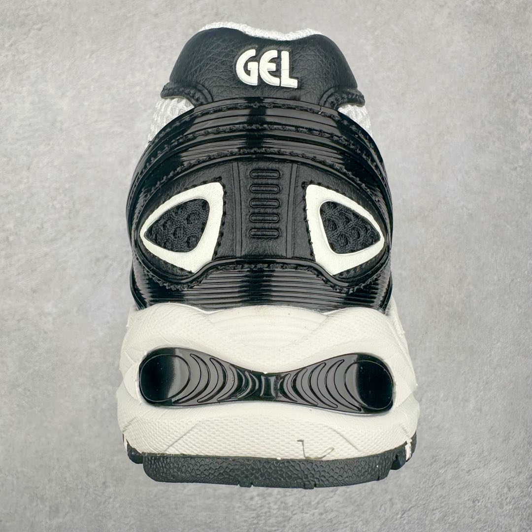 图片[8]-ASICS Gel-Kahana TR V4 亚瑟士机能户外风系列低帮轻量缓震休闲运动跑步鞋 身处城市的喧嚣，内心的想象却永不停歇，Z世代处于现实的繁忙中始终想象着生活的另一种可能和对未知的展望。想象并非背离现实，而是对自我最真实的期待。为鼓励新世代青年唤起对自我的正向的想象，并展开积极的行动，ASICS亚瑟士于2024释出全新主题——唤想自定义。率先推出鞋款GEL-KAHANA TR V4，将出色的城市潮流与户外机能融为一体，实现无界想象与唤回真实自我的完美连结。于城市绽放姿态，唤想自定义。GEL-KAHANA TR V4融合了极具户外型格的设计细节。鞋款大底与中底采用了AHAR耐磨橡胶与GEL缓震胶技术，拥有良好的抓地力与舒适的穿着体验。鞋底所使用的一体化TPU稳定片，为更好地贴合GEL-KAHANA TR V4而全新开模再造，能有效防止脚部过度扭转与侧翻，在提供优秀稳定性的同时，进一步增强了鞋款的机能设计美学。快速系带系统在方便穿戴的同时，为户外运动提供了更优的防护。 GEL-KAHANA TR V4为日常穿着提供稳定、舒适的支撑，鼓励每个人在城市空间中的大胆探索，追寻无拘束的旷野之梦。尺码：36 37 37.5 38 39 39.5 40.5 41.5 42 42.5 43.5 44 44.5 45-选品中心
