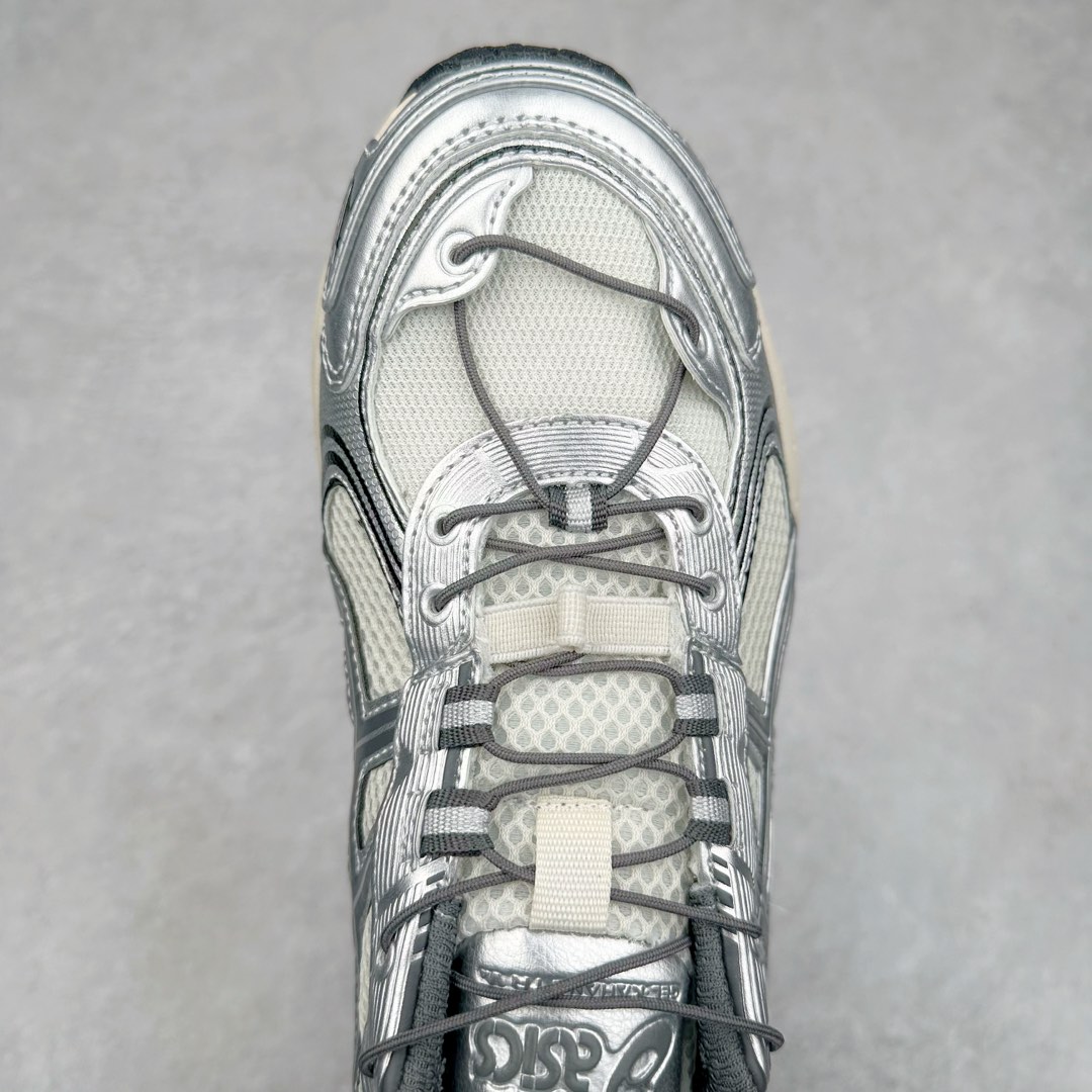 图片[4]-ASICS Gel-Kahana TR V4 亚瑟士机能户外风系列低帮轻量缓震休闲运动跑步鞋 身处城市的喧嚣，内心的想象却永不停歇，Z世代处于现实的繁忙中始终想象着生活的另一种可能和对未知的展望。想象并非背离现实，而是对自我最真实的期待。为鼓励新世代青年唤起对自我的正向的想象，并展开积极的行动，ASICS亚瑟士于2024释出全新主题——唤想自定义。率先推出鞋款GEL-KAHANA TR V4，将出色的城市潮流与户外机能融为一体，实现无界想象与唤回真实自我的完美连结。于城市绽放姿态，唤想自定义。GEL-KAHANA TR V4融合了极具户外型格的设计细节。鞋款大底与中底采用了AHAR耐磨橡胶与GEL缓震胶技术，拥有良好的抓地力与舒适的穿着体验。鞋底所使用的一体化TPU稳定片，为更好地贴合GEL-KAHANA TR V4而全新开模再造，能有效防止脚部过度扭转与侧翻，在提供优秀稳定性的同时，进一步增强了鞋款的机能设计美学。快速系带系统在方便穿戴的同时，为户外运动提供了更优的防护。 GEL-KAHANA TR V4为日常穿着提供稳定、舒适的支撑，鼓励每个人在城市空间中的大胆探索，追寻无拘束的旷野之梦。尺码：36 37 37.5 38 39 39.5 40.5 41.5 42 42.5 43.5 44 44.5 45-选品中心