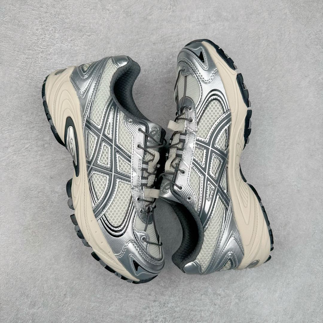 图片[3]-ASICS Gel-Kahana TR V4 亚瑟士机能户外风系列低帮轻量缓震休闲运动跑步鞋 身处城市的喧嚣，内心的想象却永不停歇，Z世代处于现实的繁忙中始终想象着生活的另一种可能和对未知的展望。想象并非背离现实，而是对自我最真实的期待。为鼓励新世代青年唤起对自我的正向的想象，并展开积极的行动，ASICS亚瑟士于2024释出全新主题——唤想自定义。率先推出鞋款GEL-KAHANA TR V4，将出色的城市潮流与户外机能融为一体，实现无界想象与唤回真实自我的完美连结。于城市绽放姿态，唤想自定义。GEL-KAHANA TR V4融合了极具户外型格的设计细节。鞋款大底与中底采用了AHAR耐磨橡胶与GEL缓震胶技术，拥有良好的抓地力与舒适的穿着体验。鞋底所使用的一体化TPU稳定片，为更好地贴合GEL-KAHANA TR V4而全新开模再造，能有效防止脚部过度扭转与侧翻，在提供优秀稳定性的同时，进一步增强了鞋款的机能设计美学。快速系带系统在方便穿戴的同时，为户外运动提供了更优的防护。 GEL-KAHANA TR V4为日常穿着提供稳定、舒适的支撑，鼓励每个人在城市空间中的大胆探索，追寻无拘束的旷野之梦。尺码：36 37 37.5 38 39 39.5 40.5 41.5 42 42.5 43.5 44 44.5 45-选品中心