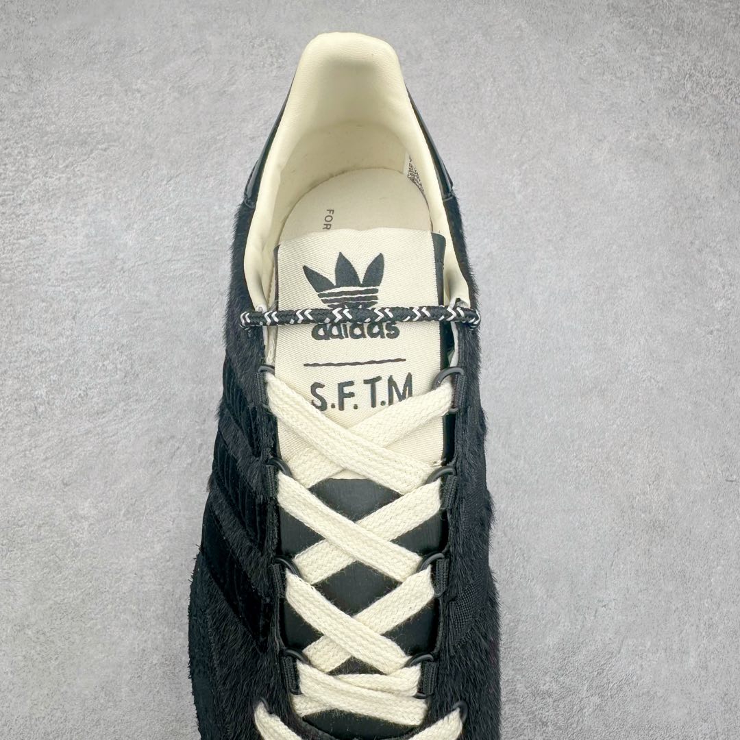 图片[5]-Song for the Mute x AD Originals SFTM-003 联名款复古慢跑鞋 JH9010 Originals与时装品牌Song for the Mute即将迎来第三个合作系列 这个系列主打的也是怀旧的氛围 采用了Country OG这个诞生于上世纪70年代的鞋款 尼龙和绒面革的梦幻拼接 低调而富有质感 呈现SFTM一贯的面料美学 三款不同风格的配色 亮点十足的斑点鞋带 体现怀旧主义和前卫设计无缝交织 鞋款采用了低帮的造型 方便日常穿着 同时对于外底做了处理 皮革材质和尼龙布材质的组合也更具是时代感 尺码：36 36.5 37 38 38.5 39 40 40.5 41 42 42.5 43 44 44.5 45-选品中心