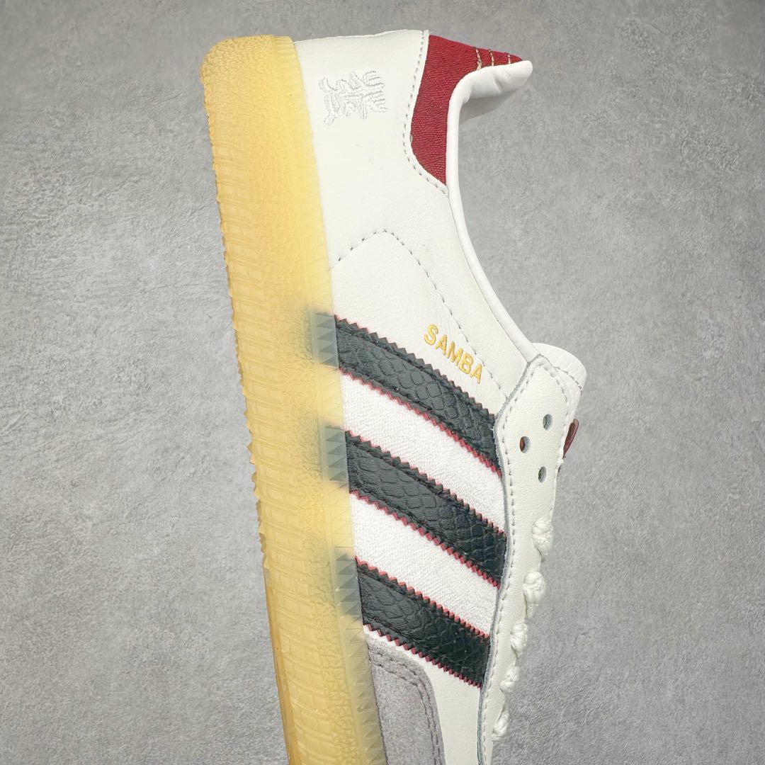 图片[6]-AD Original Samba OG 复古经典轻便板鞋 JQ5976 这款桑巴鞋展示了高质量的工艺 带有装饰的超锁缝制和无缝的手感 柔软、柔软的皮革造型和标志性的3条纹完成了精致的外观 正规合身鞋带 鞋面上有绒面鞋垫 橡胶鞋底 享受正畸套筒软感 自50年代首次亮相以来就一直在赢得粉丝的青睐 尺码：36 36.5 37.5 38 38.5 39 40 40.5 41 42 42.5 43 44 44.5 45-选品中心