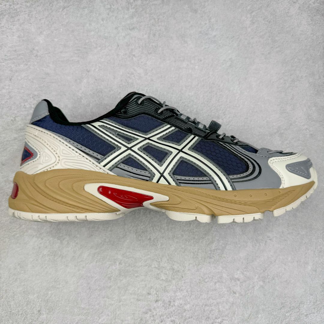 ASICS Gel-Kahana TR V4 亚瑟士机能户外风系列低帮轻量缓震休闲运动跑步鞋 身处城市的喧嚣，内心的想象却永不停歇，Z世代处于现实的繁忙中始终想象着生活的另一种可能和对未知的展望。想象并非背离现实，而是对自我最真实的期待。为鼓励新世代青年唤起对自我的正向的想象，并展开积极的行动，ASICS亚瑟士于2024释出全新主题——唤想自定义。率先推出鞋款GEL-KAHANA TR V4，将出色的城市潮流与户外机能融为一体，实现无界想象与唤回真实自我的完美连结。于城市绽放姿态，唤想自定义。GEL-KAHANA TR V4融合了极具户外型格的设计细节。鞋款大底与中底采用了AHAR耐磨橡胶与GEL缓震胶技术，拥有良好的抓地力与舒适的穿着体验。鞋底所使用的一体化TPU稳定片，为更好地贴合GEL-KAHANA TR V4而全新开模再造，能有效防止脚部过度扭转与侧翻，在提供优秀稳定性的同时，进一步增强了鞋款的机能设计美学。快速系带系统在方便穿戴的同时，为户外运动提供了更优的防护。 GEL-KAHANA TR V4为日常穿着提供稳定、舒适的支撑，鼓励每个人在城市空间中的大胆探索，追寻无拘束的旷野之梦。尺码：36 37 37.5 38 39 39.5 40.5 41.5 42 42.5 43.5 44 44.5 45-选品中心