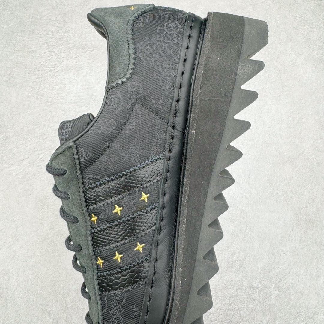 图片[7]-＃纯原 CLOT x AD Originals Superstar “Chinese New Year” 贝壳头联名蛇年限定 黑丝绸 JR5114 如今各个品牌都非常重视春节主题鞋款的打造，这其中也包括我们非常熟知的CLOT。CLOT为即将到来的蛇年准备的是一双与adidas Originals联手打造的Superstar。这双鞋的整体设计思路和风格可以说很CLOT，最大的特点就是鞋身选用了丝绸材质，并且上面还带有CLOT和三叶草的图案标识，而鞋侧的标志性三道杠也加入了蛇鳞纹理来呼应主题。鞋款整体选用了易穿搭的黑色作为主色调，鞋带扣、古币挂饰以及鞋舌的双方标识均使用了金色，而加厚的锯齿形外底以及标志性的贝壳头无疑把鞋款的独特属性进一步展现出来。尺码：36 36.5 37.5 38 38.5 39 40 40.5 41 42 42.5 43 44 44.5 45 46-选品中心