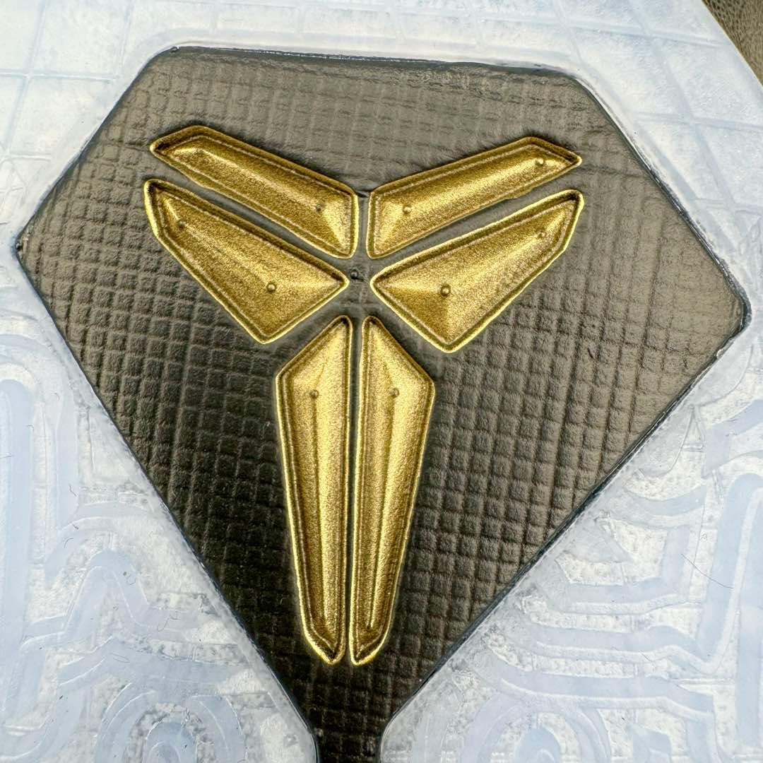 图片[18]-＃灭世/Max NK Kobe 5 Protro\\\”Year of the Mamba\\\” 科比五代 蛇年 黑紫金 IB4481-500 灭世海外球员版 搭载最高工艺标准 版型 外观 细节 用料 不同于市场主流货品 拒绝杀猪套牌纯原套路 欢迎对比品鉴 外观升级点：鞋头冲孔 后跟海绵填充 飞线质感 碳板纹理 纸板对位 悉数升级对标ZP 用料升级点：前掌气垫➕后掌马蹄zoom（增配）澎湃脚感 完美解决正品后掌泡棉衰减问题 版型尺码升级：海外球员版 前掌包裹提升 尺码增加US13 47.5码 适配 职业球员 灭世纯原海外球员版『质 价 比』拉满 拳打杀猪纯原 脚踢一眼假通货 高端外贸渠道口碑爆炸 尺码：39 40 40.5 41 42 42.5 43 44 44.5 45 46 47.5-选品中心