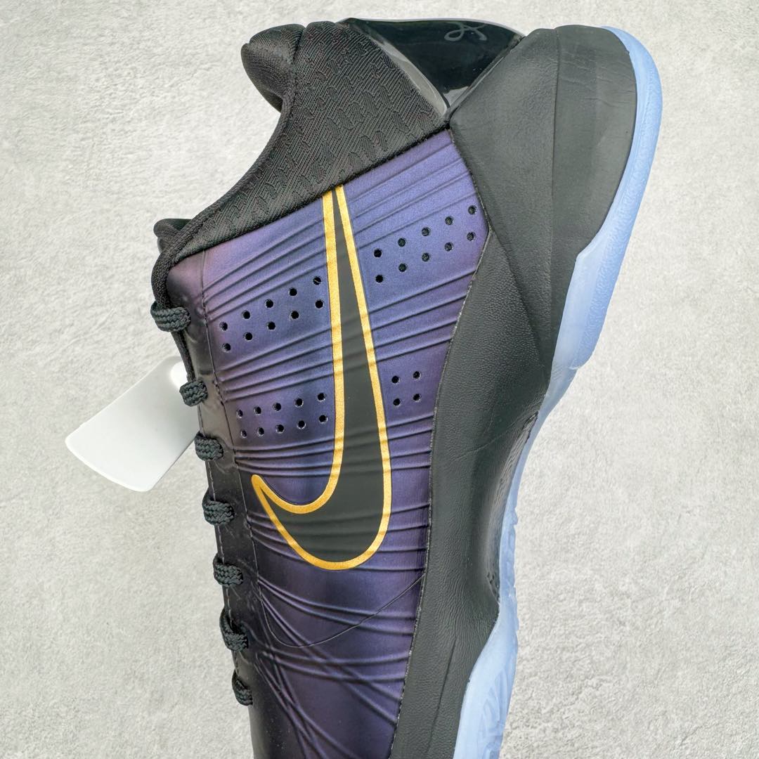 图片[7]-＃灭世/Max NK Kobe 5 Protro\\\”Year of the Mamba\\\” 科比五代 蛇年 黑紫金 IB4481-500 灭世海外球员版 搭载最高工艺标准 版型 外观 细节 用料 不同于市场主流货品 拒绝杀猪套牌纯原套路 欢迎对比品鉴 外观升级点：鞋头冲孔 后跟海绵填充 飞线质感 碳板纹理 纸板对位 悉数升级对标ZP 用料升级点：前掌气垫➕后掌马蹄zoom（增配）澎湃脚感 完美解决正品后掌泡棉衰减问题 版型尺码升级：海外球员版 前掌包裹提升 尺码增加US13 47.5码 适配 职业球员 灭世纯原海外球员版『质 价 比』拉满 拳打杀猪纯原 脚踢一眼假通货 高端外贸渠道口碑爆炸 尺码：39 40 40.5 41 42 42.5 43 44 44.5 45 46 47.5-选品中心