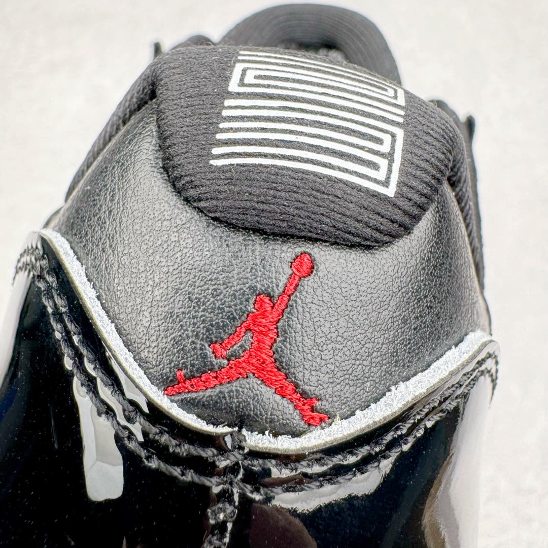 图片[16]-＃KZ神版 Air Jordan AJ11 Low \\\”Bred\\\” 低帮 黑红2025 FV5104-006 市场中端王者 耗时半年巨作 全套原纸板楦头开发 确保原汁原味 完美呈现11代版型 此版本只针对中端市场 皮料材质有所更替 其他数据细节工艺流程均保持一致绝不口嗨 细节品控鞋型随意秒杀市面3XX 原楦原档案数据开模打造 原厂中底拉帮钢印 原厂进口漆皮 防冻不开裂 原装鞋撑 水晶大底正确色度色泽 原楦原数据刺绣 原厂车缝走线及对位 毫厘不差 飞人logo采用原数据电脑刺绣 原装正品碳纤维真实碳板 增强抗扭 原内标 原盒标 正确官方原盒 防氧化水晶外底 原厂配套全掌solo气垫 进口港宝加持 后跟自然饱满 全鞋荧光划线卡点 追求极致完美 每一双都是工艺品 多重QC质检 超越公司货的品控标准 实实在在的免检产品 尺码：36 36.5 37.5 38 38.5 39 40 40.5 41 42 42.5 43 44 44.5 45 46 47.5-选品中心